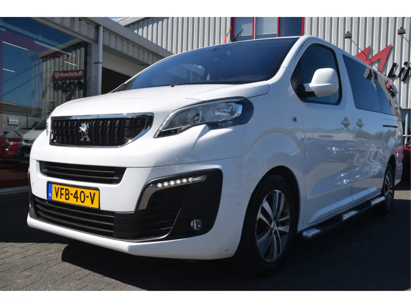 Peugeot Expert 2.0 BlueHDI 180 Long Asphalt DC Carplay | Leer | D Wit - 2