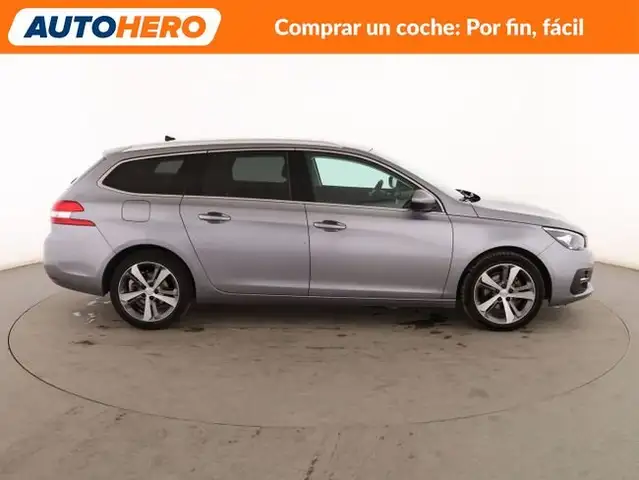 Peugeot 308 view 7