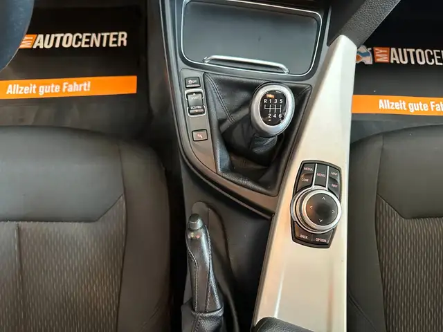 BMW 3 Series view 11