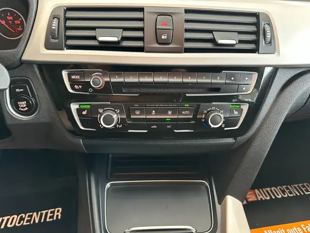 BMW 3 Series view 10