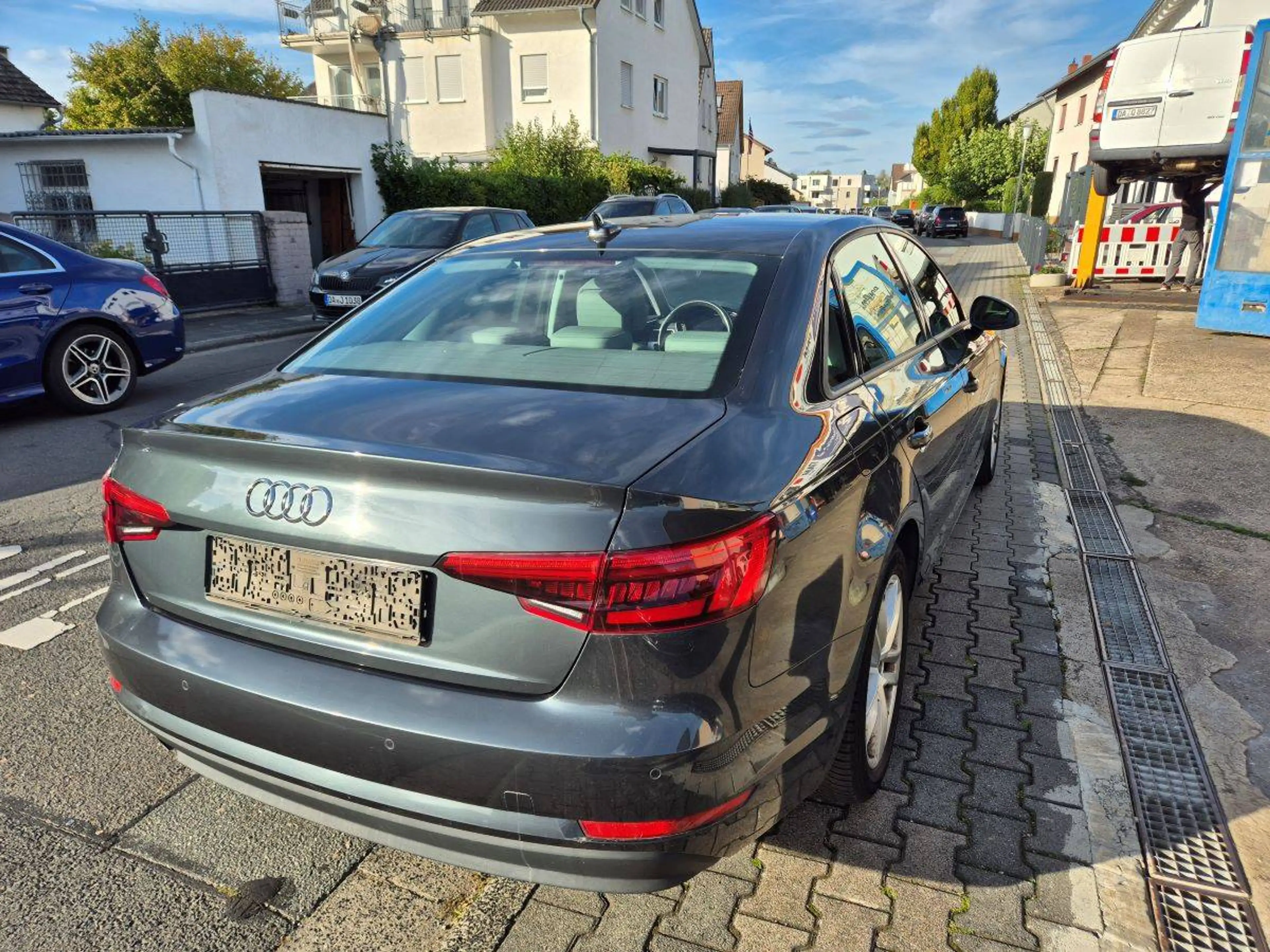 Audi A4 A4 Diesel 2.0 TDI S tronic — photo 8