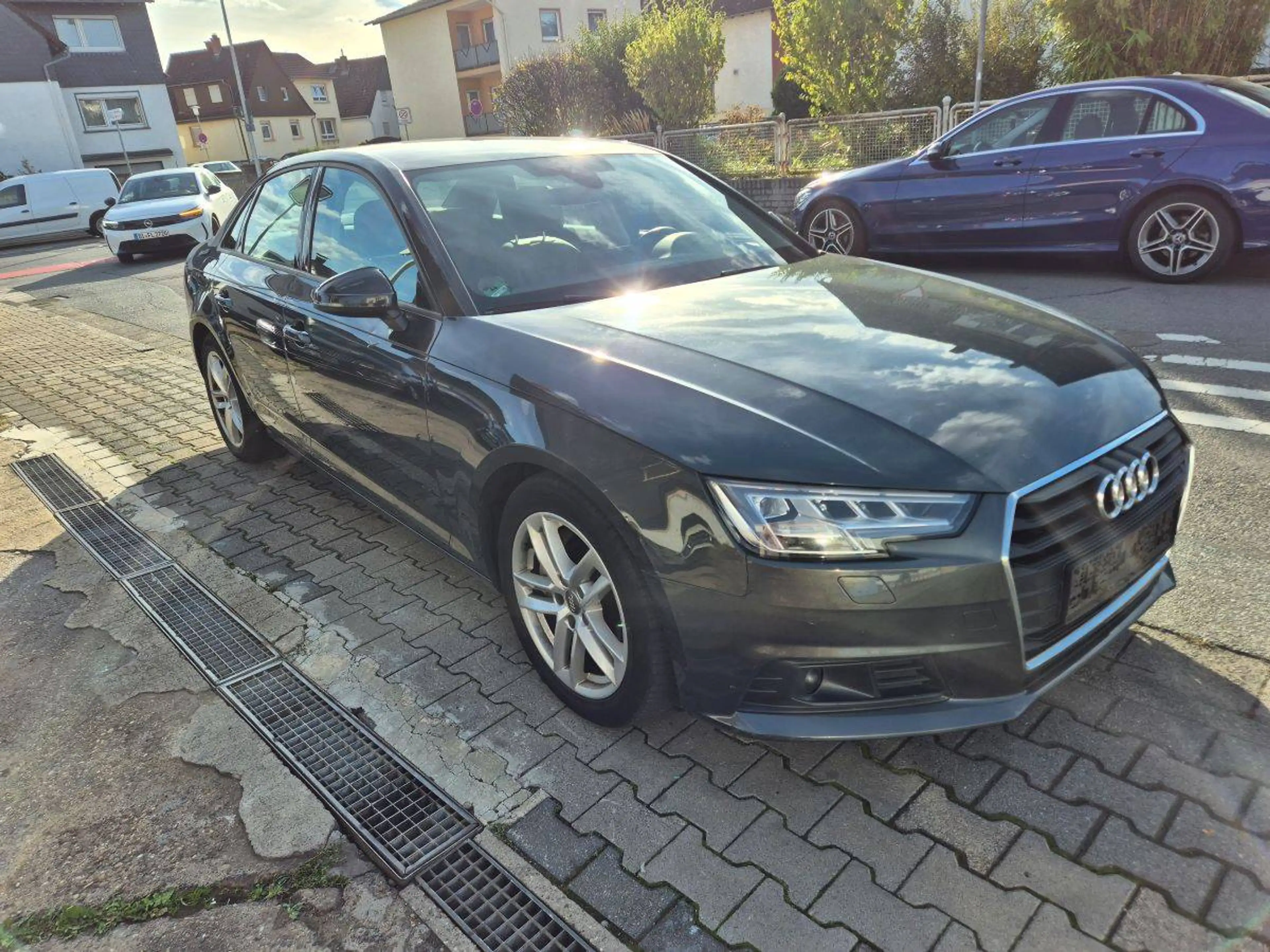 Audi A4 A4 Diesel 2.0 TDI S tronic — photo 2