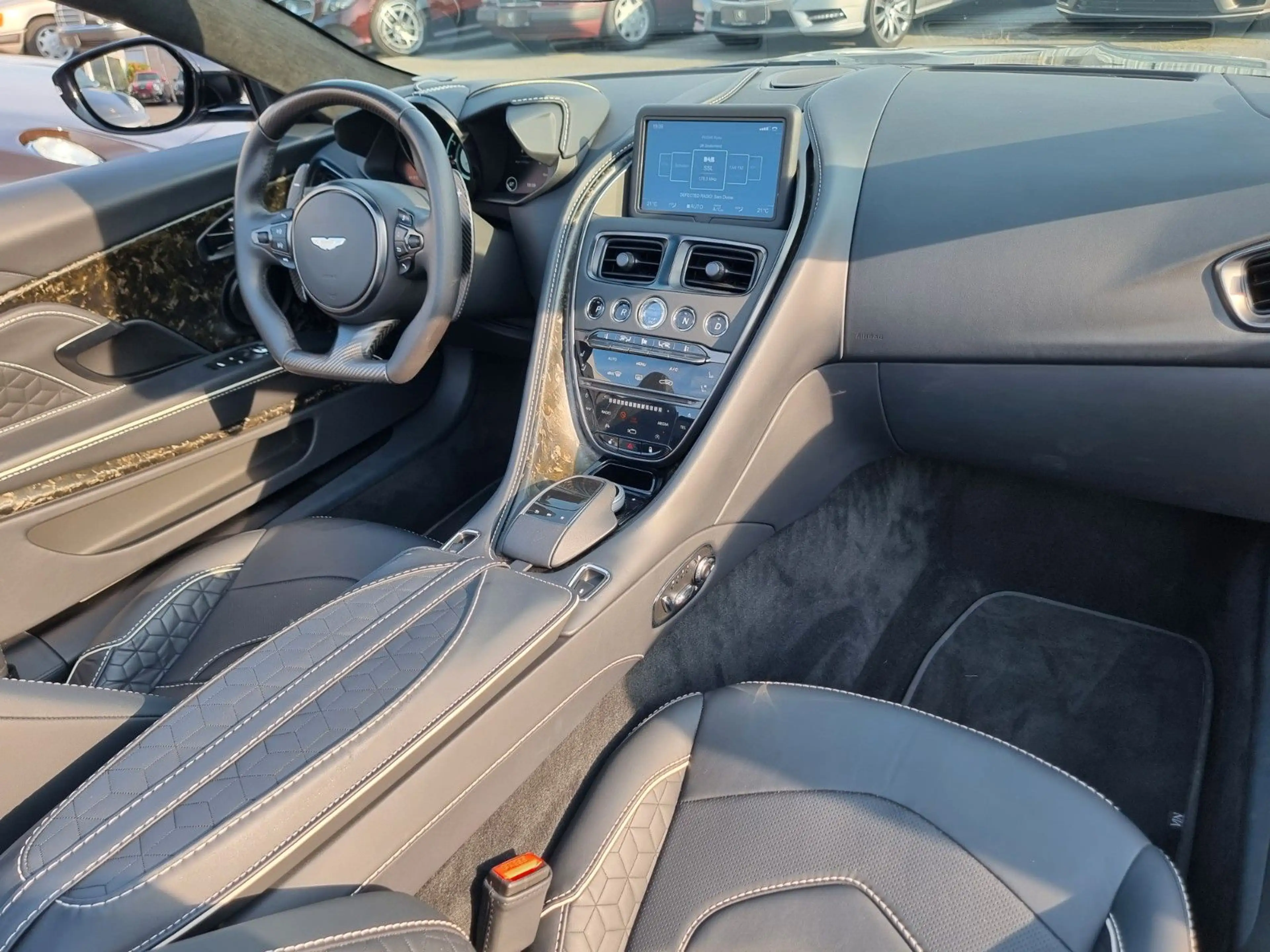 Aston Martin DBS 5.2 V12 Volante/Werksgarantie 09/27/1A — photo 15