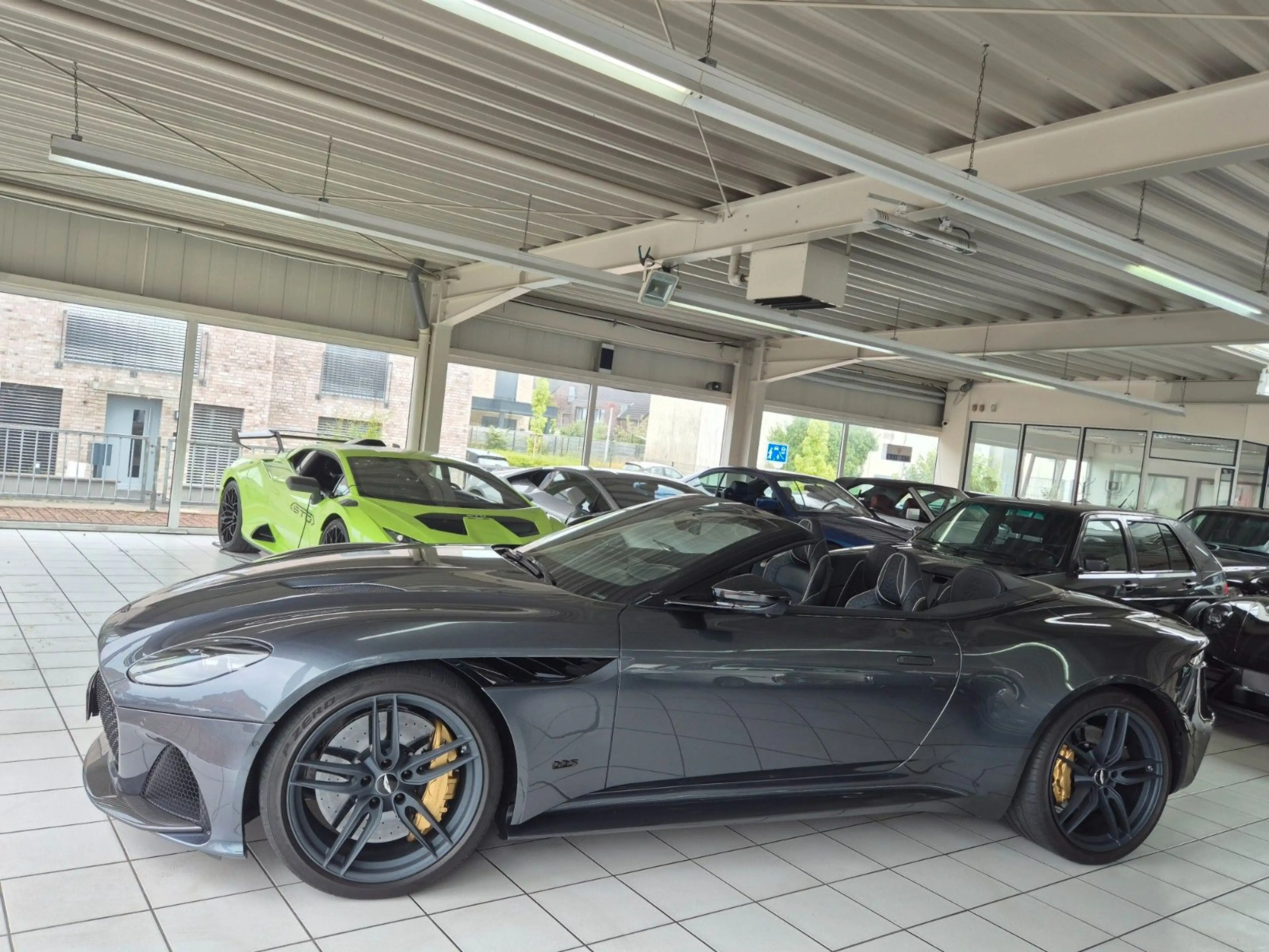 Aston Martin DBS 5.2 V12 Volante/Werksgarantie 09/27/1A — photo 11