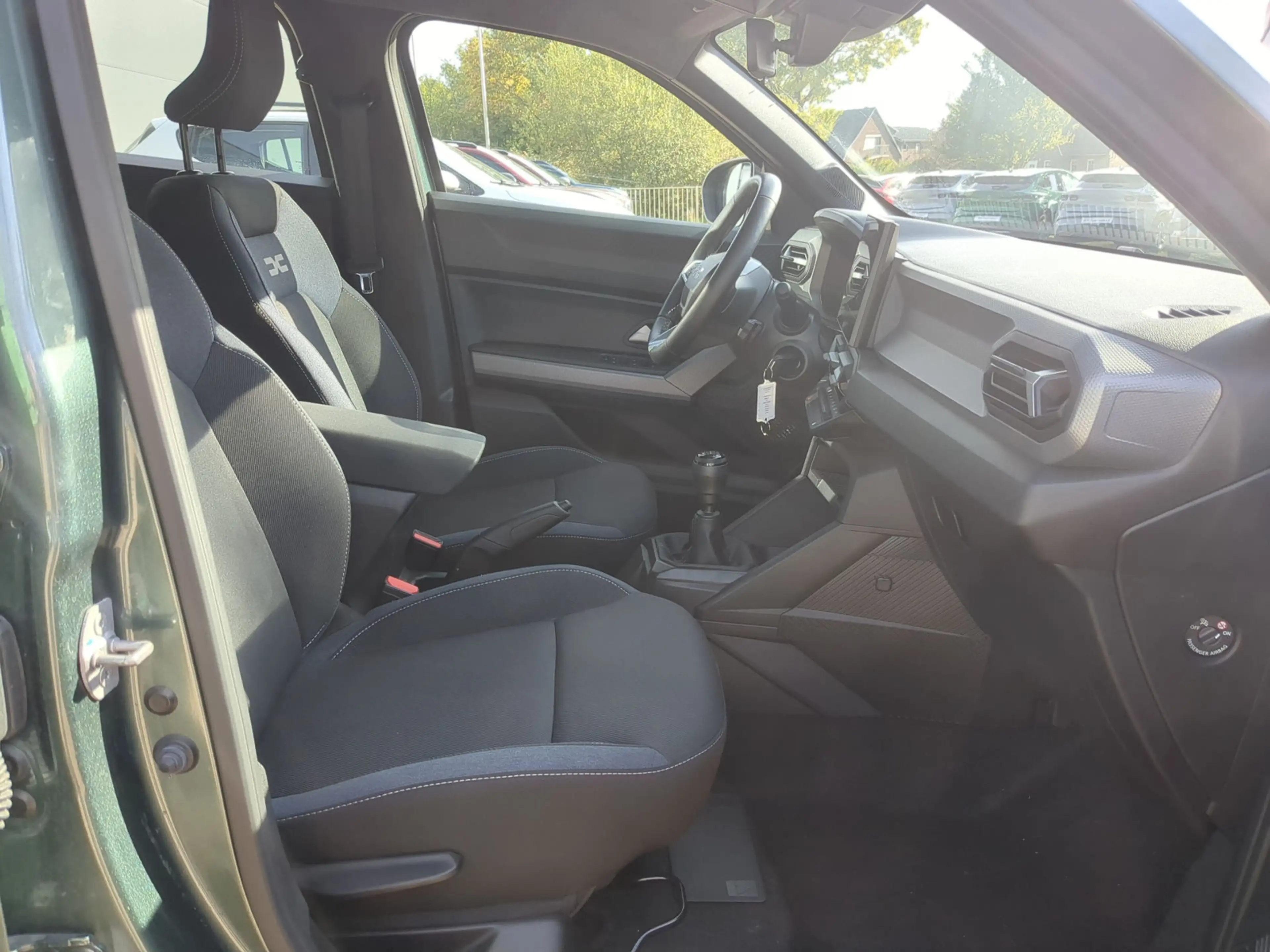 Dacia Duster TCe 140 Expression RFK+LKHZ+SHZ+Navi — photo 9