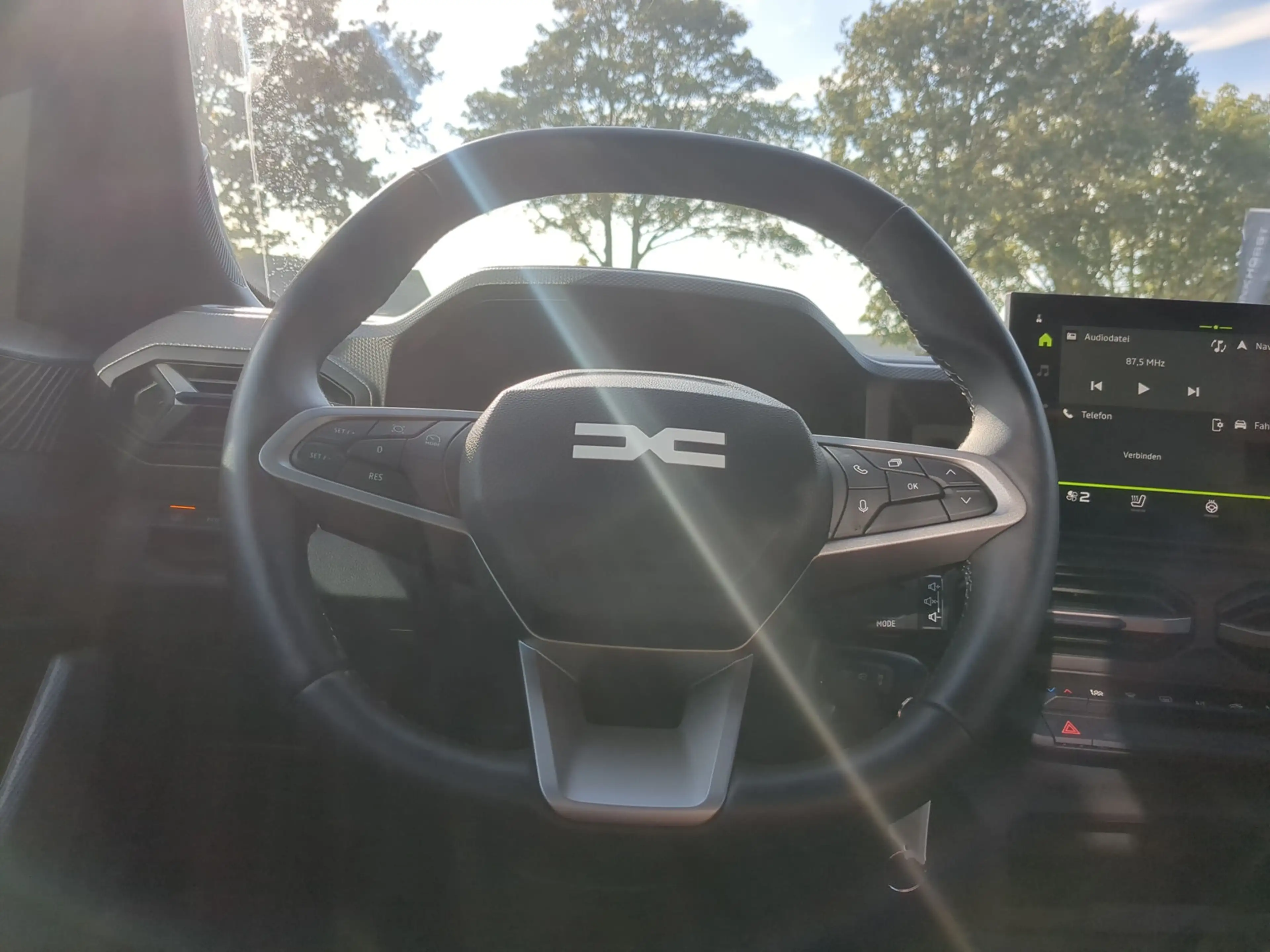 Dacia Duster TCe 140 Expression RFK+LKHZ+SHZ+Navi — photo 7