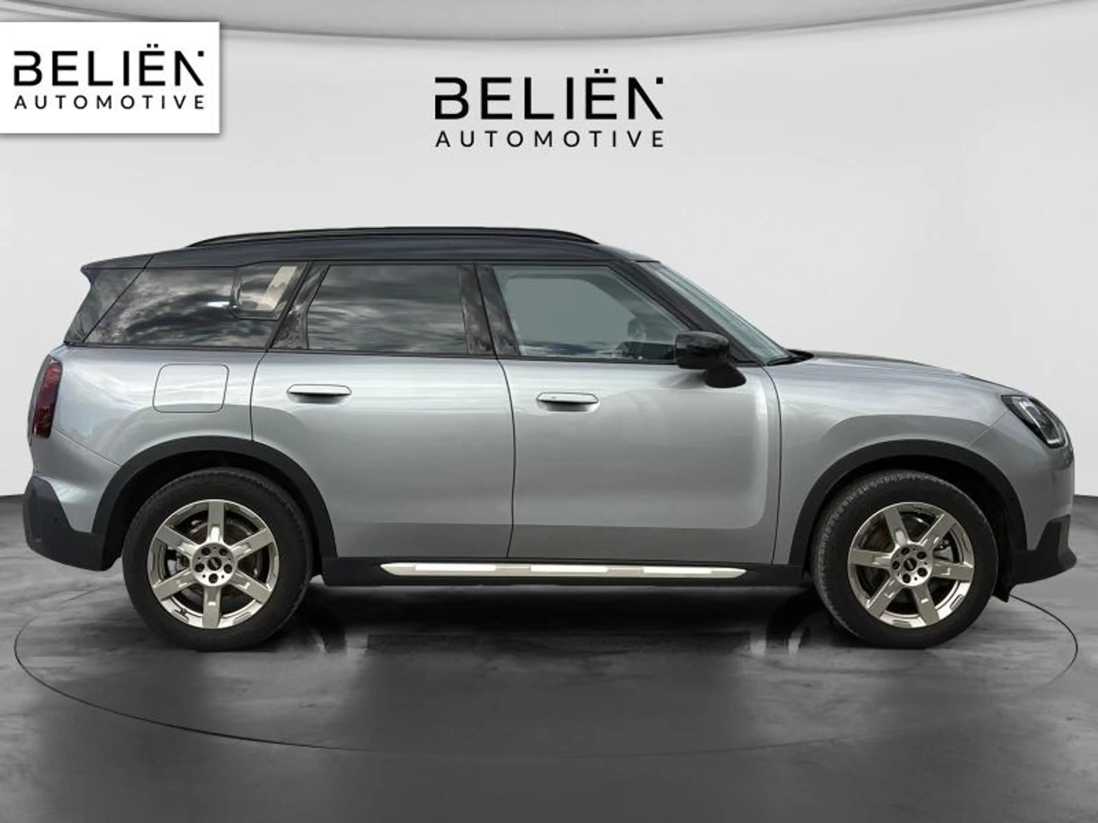 MINI Countryman C Favoured Trim — photo 6