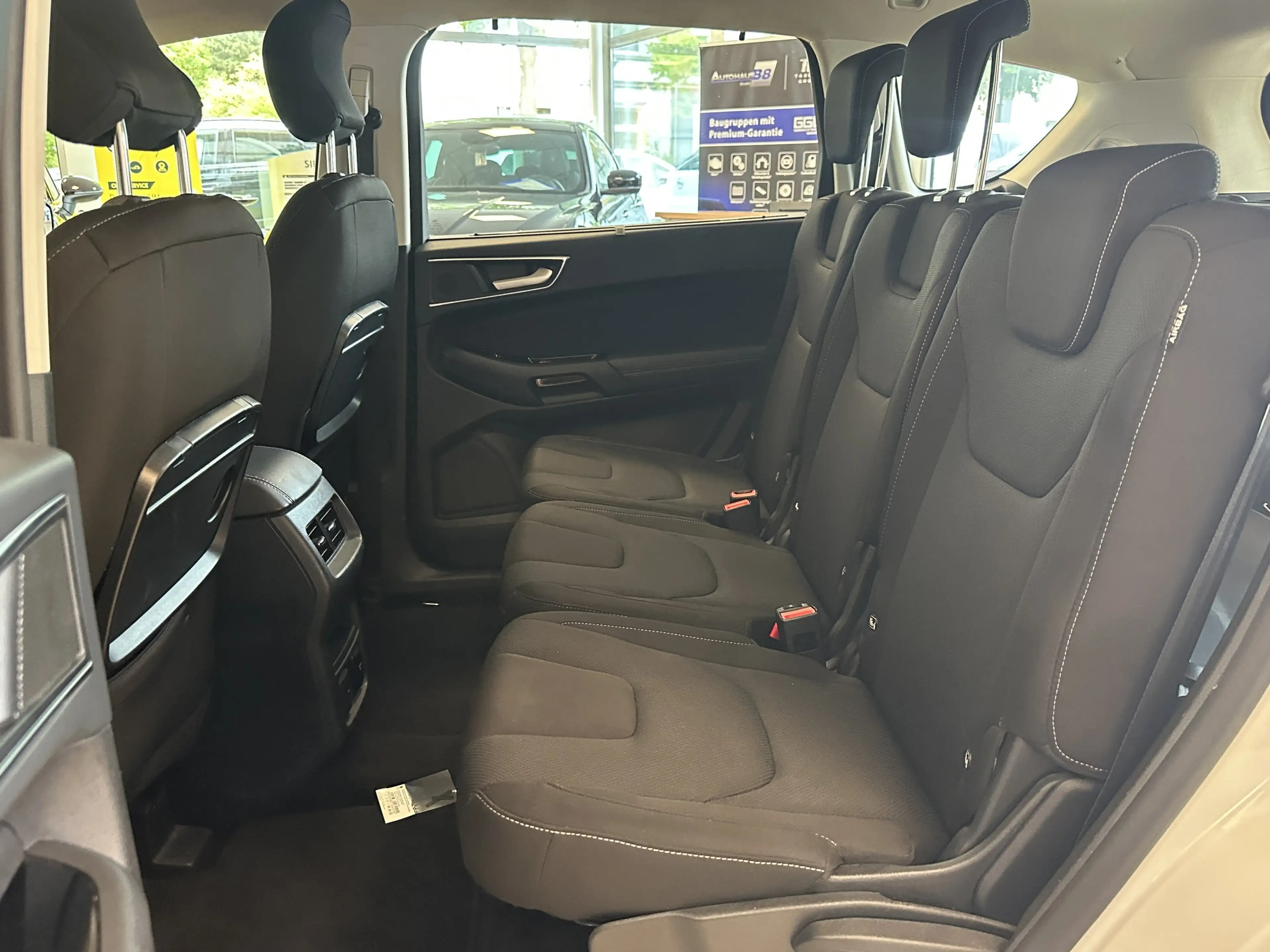 Ford S-Max Titanium*Navi*LED*CAM*SHZ*Tempomat*1.hand — photo 14