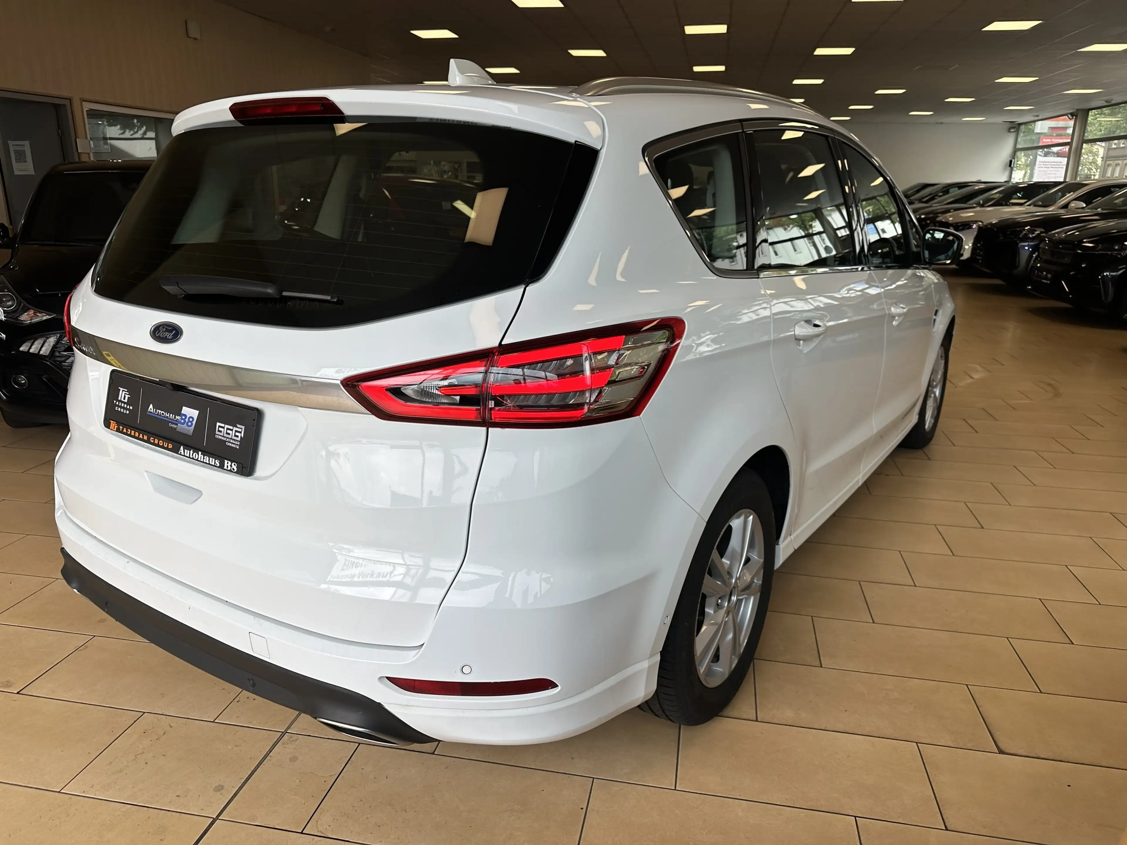 Ford S-Max Titanium*Navi*LED*CAM*SHZ*Tempomat*1.hand — photo 3