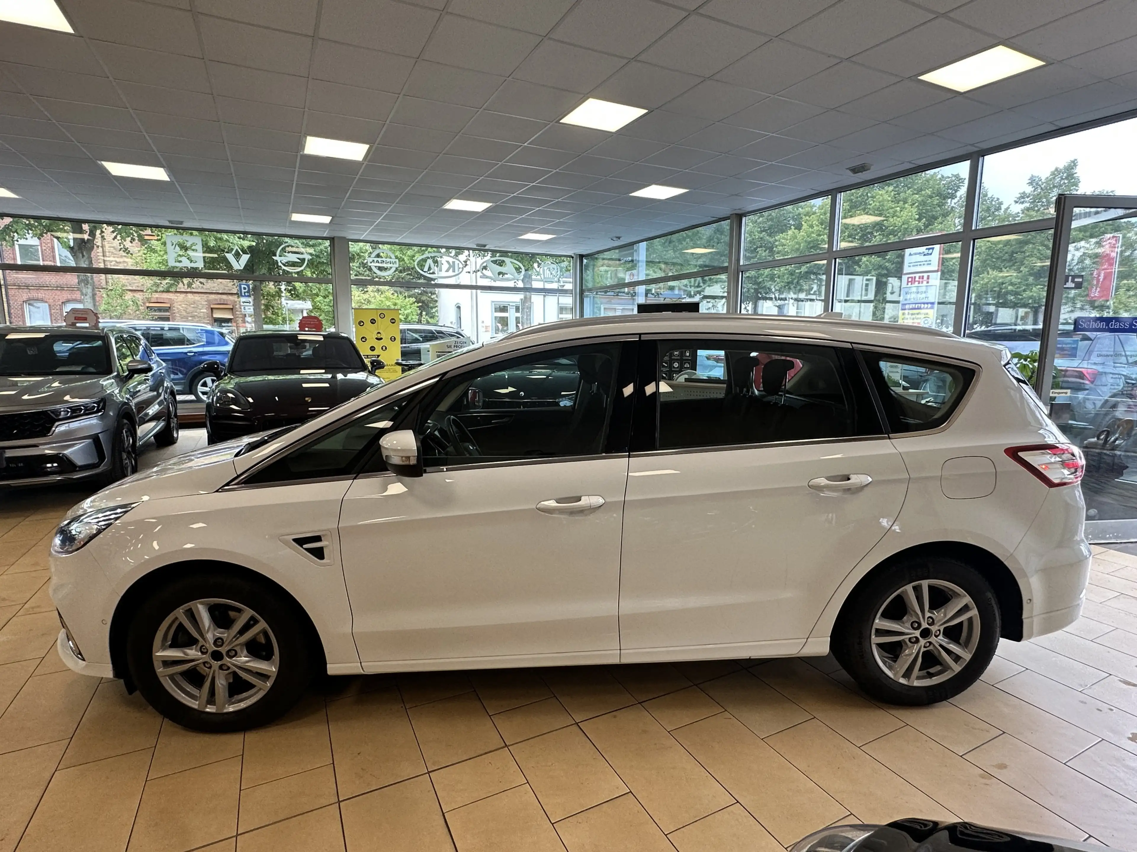 Ford S-Max Titanium*Navi*LED*CAM*SHZ*Tempomat*1.hand — photo 7