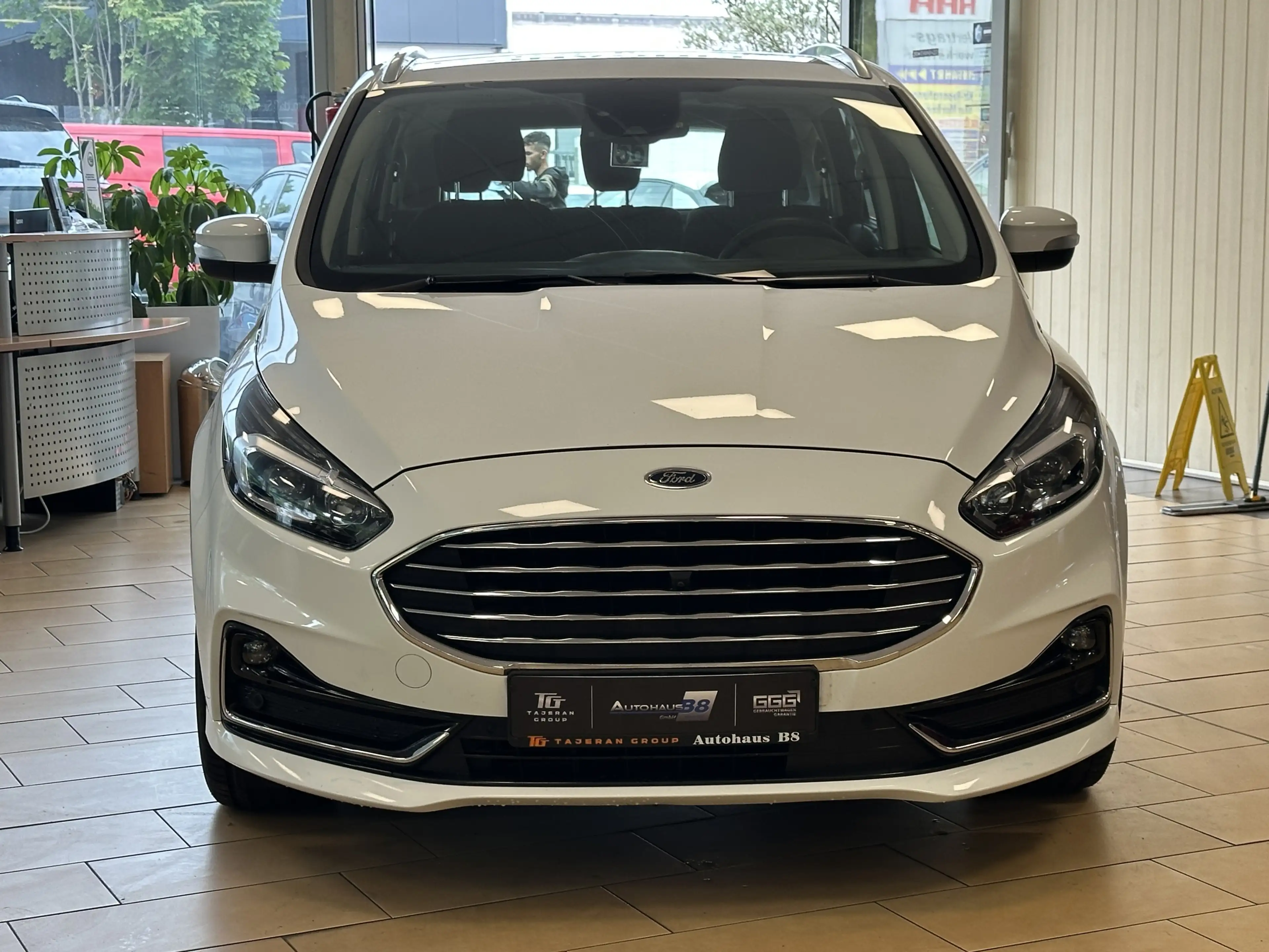 Ford S-Max Titanium*Navi*LED*CAM*SHZ*Tempomat*1.hand — photo 9