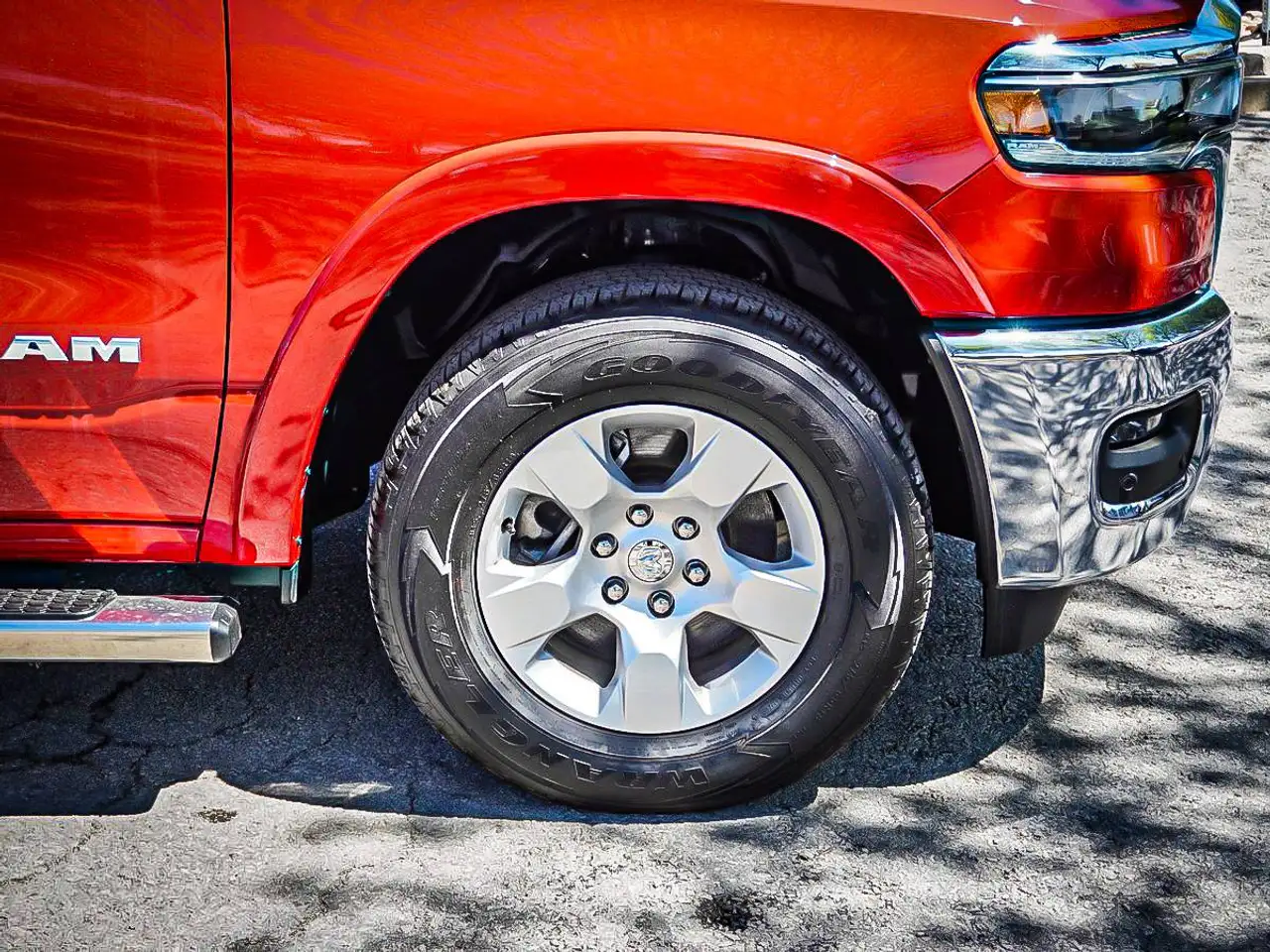 RAM 1500 снимка RAM 1500