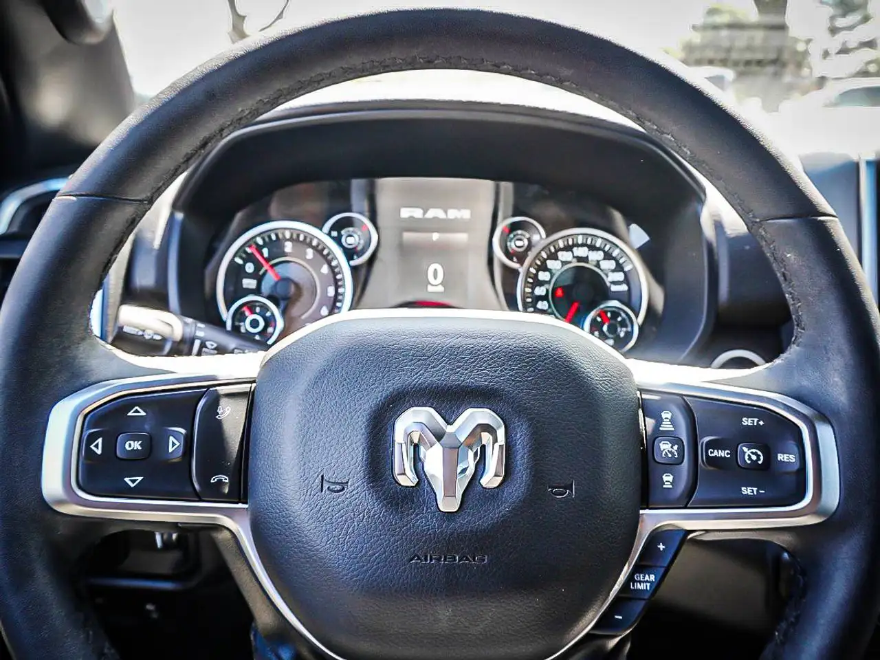 RAM 1500 снимка RAM 1500