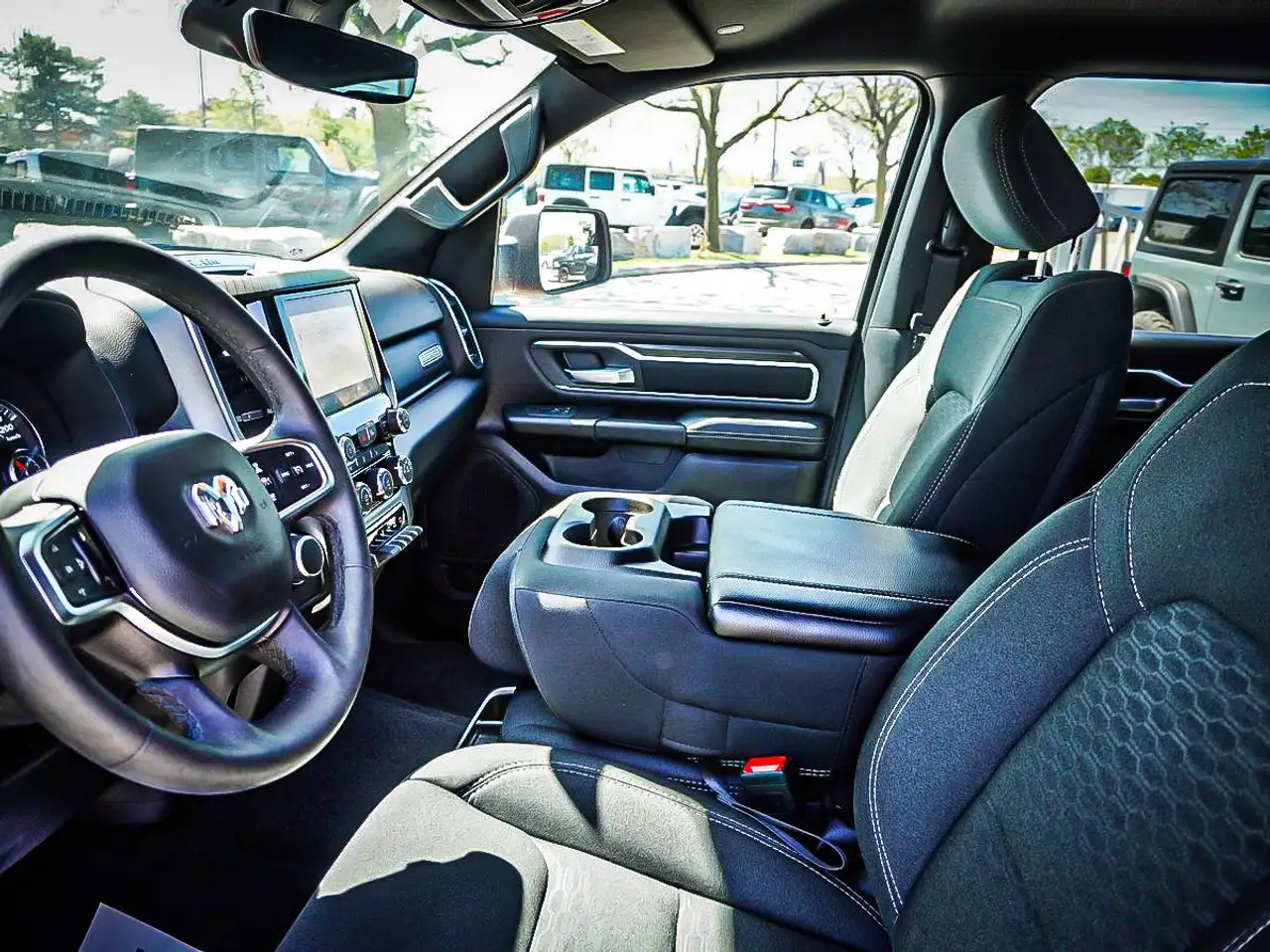 RAM 1500 снимка RAM 1500