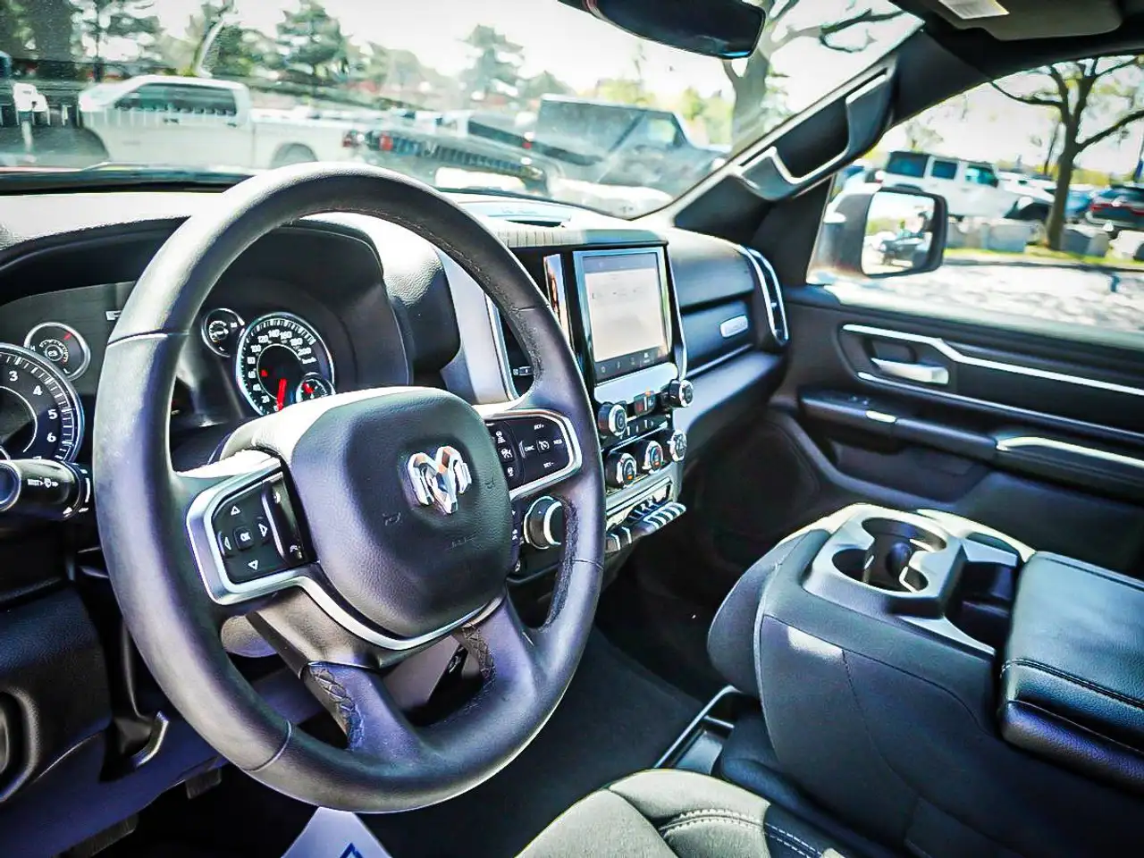 RAM 1500 снимка RAM 1500