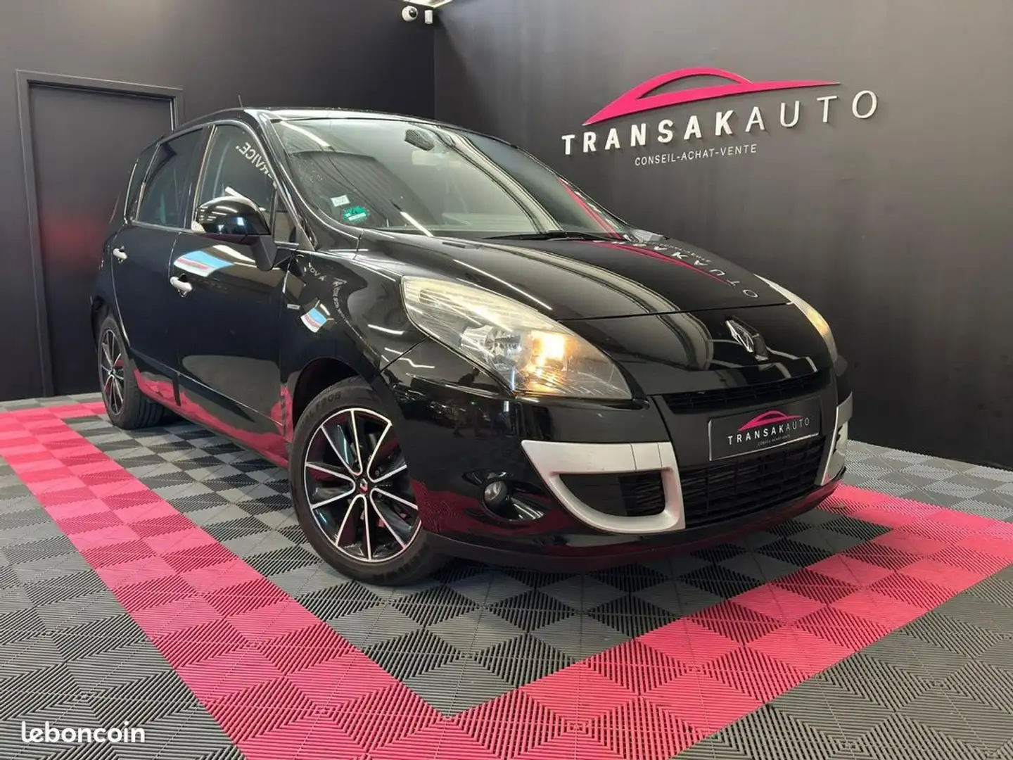 Renault Scenic III 1.9 dCi 130ch BOSE DISTRIBUTION À JOUR RÉVISIO Noir - 1