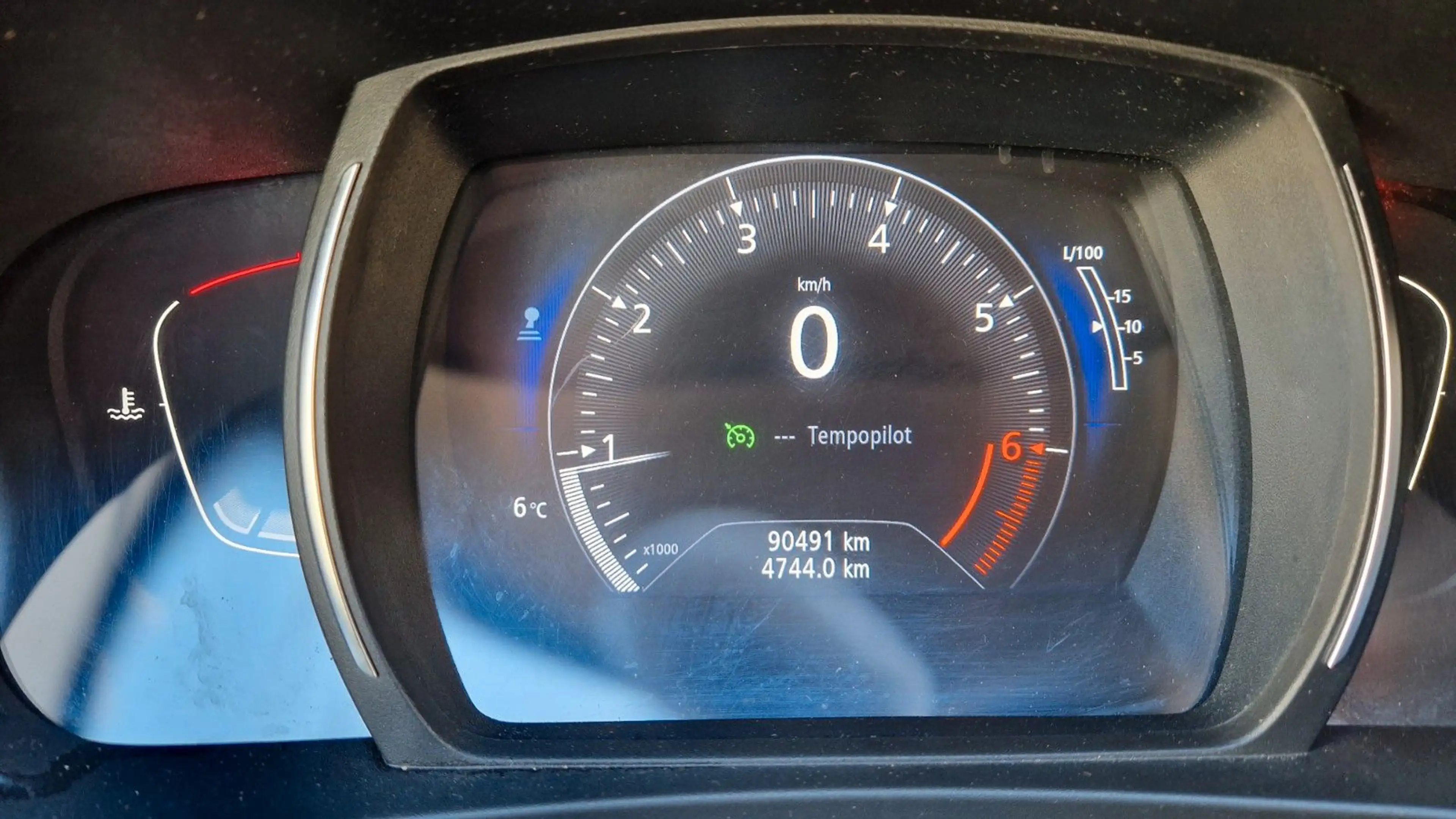Renault Kadjar Life, Tempomat, Start-Stop, Tüv Neu — photo 14