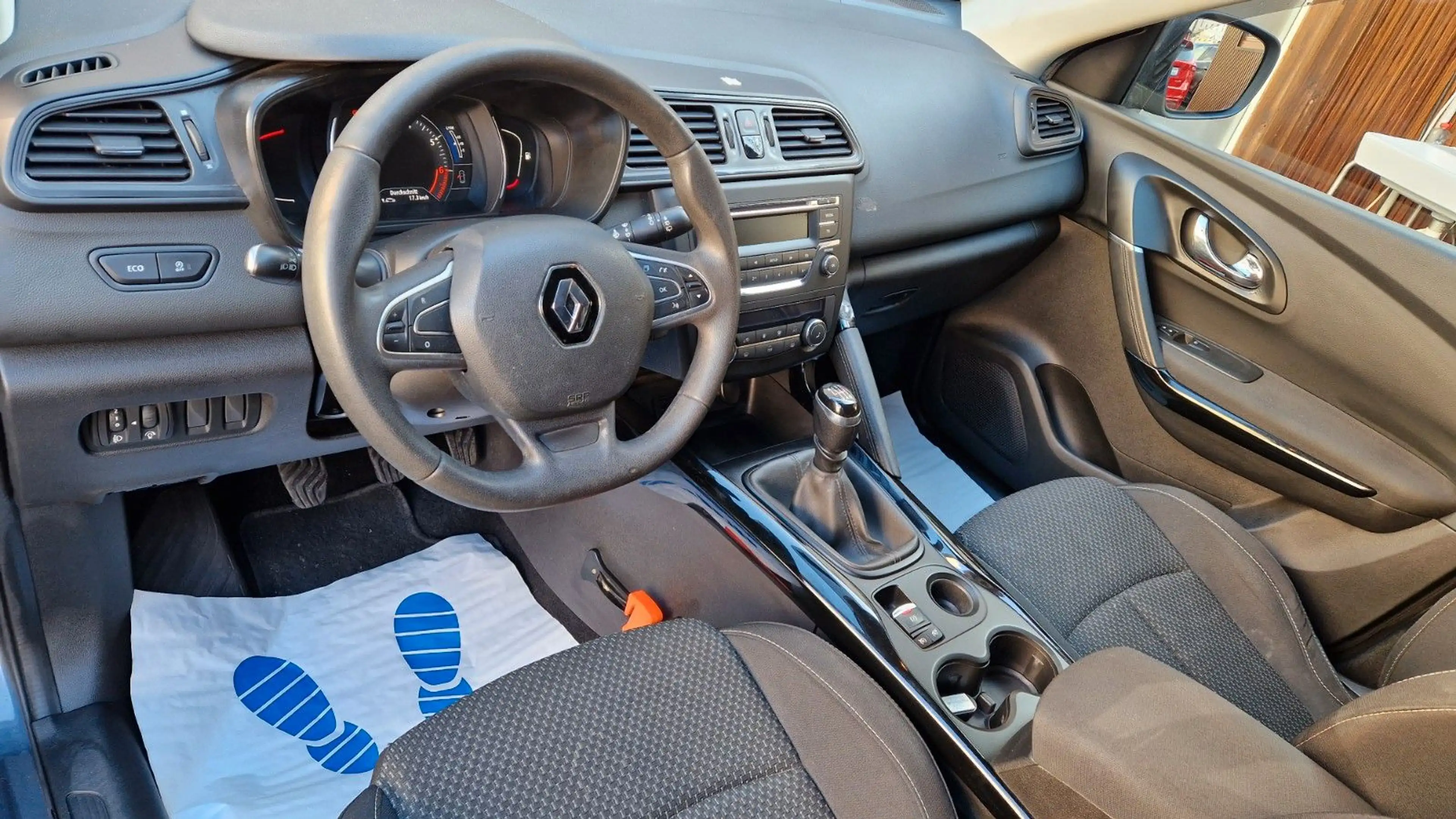 Renault Kadjar Life, Tempomat, Start-Stop, Tüv Neu — photo 12