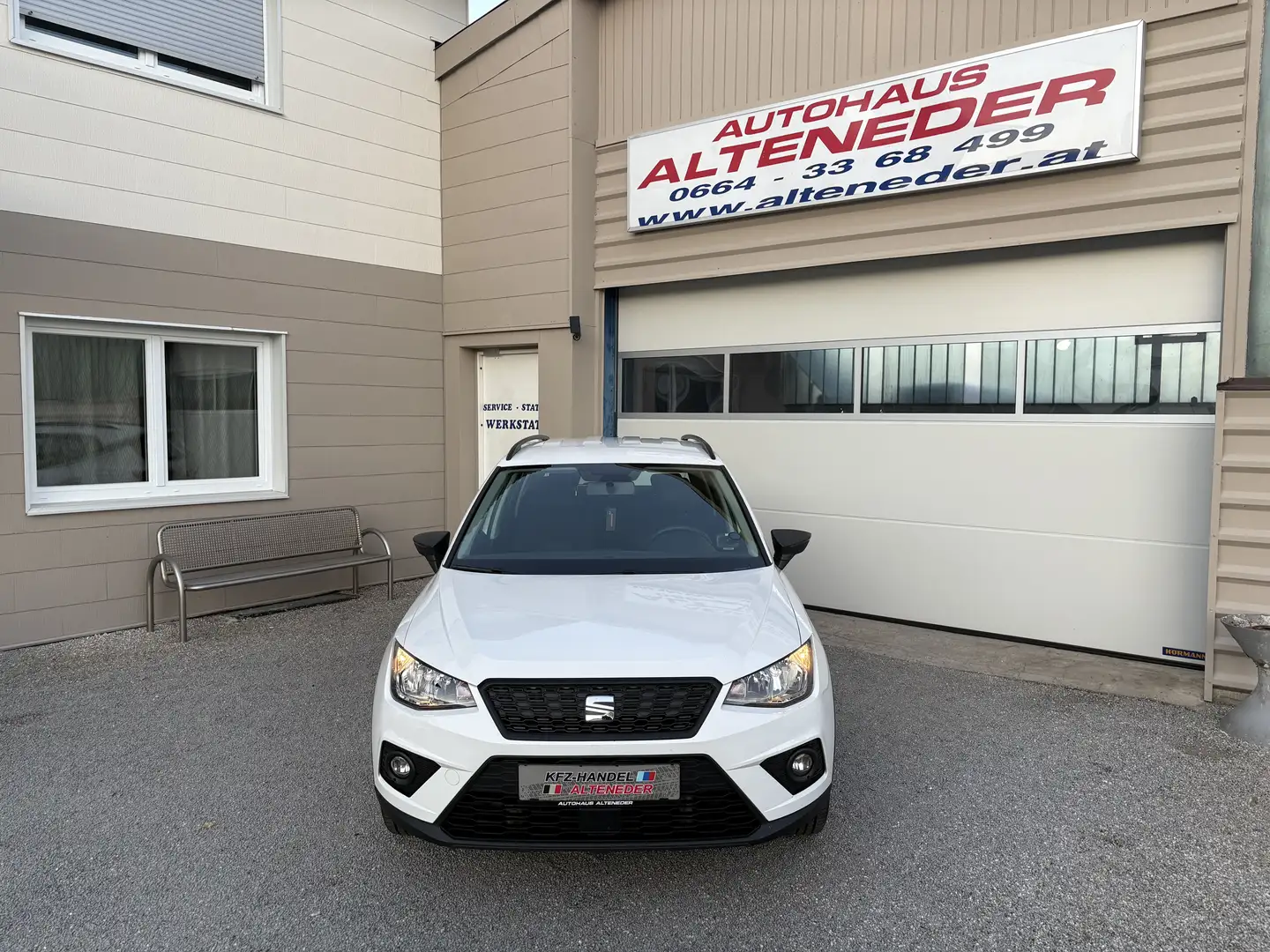 SEAT Arona 1,6 TDI Reference KLIMA | RFK | BT | 1.BESITZ Weiß - 2