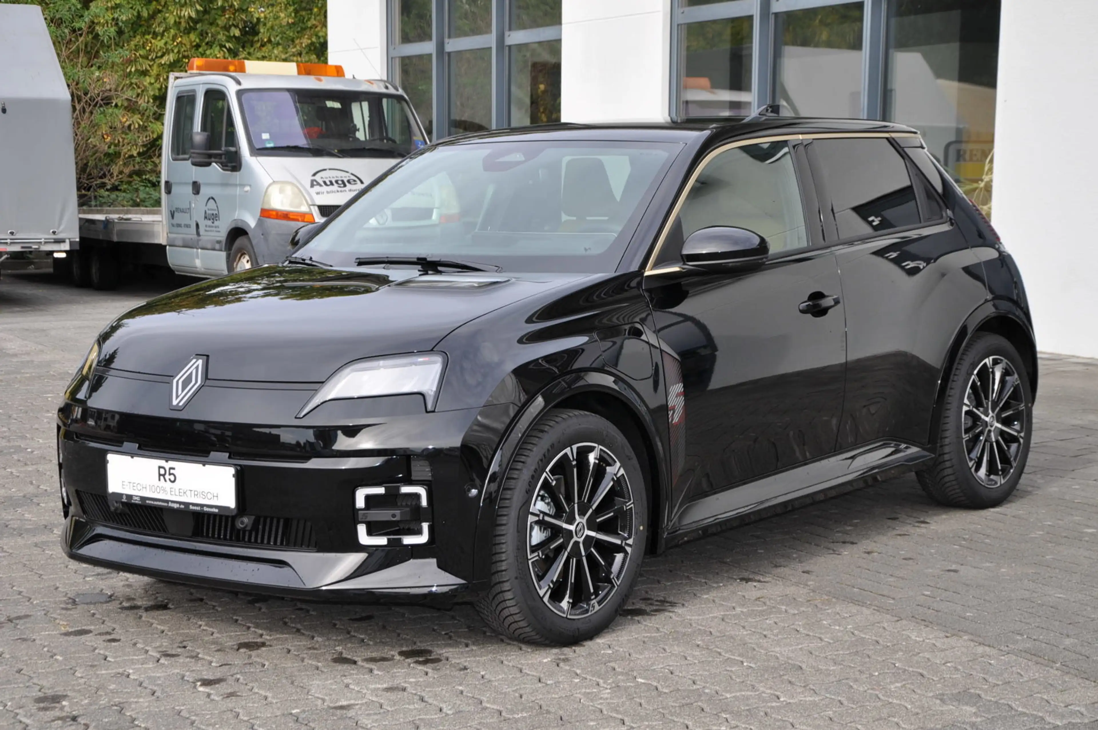 Renault R 5 Iconic Five 150 Comfort Range*Tempomat*Navi* — photo 2