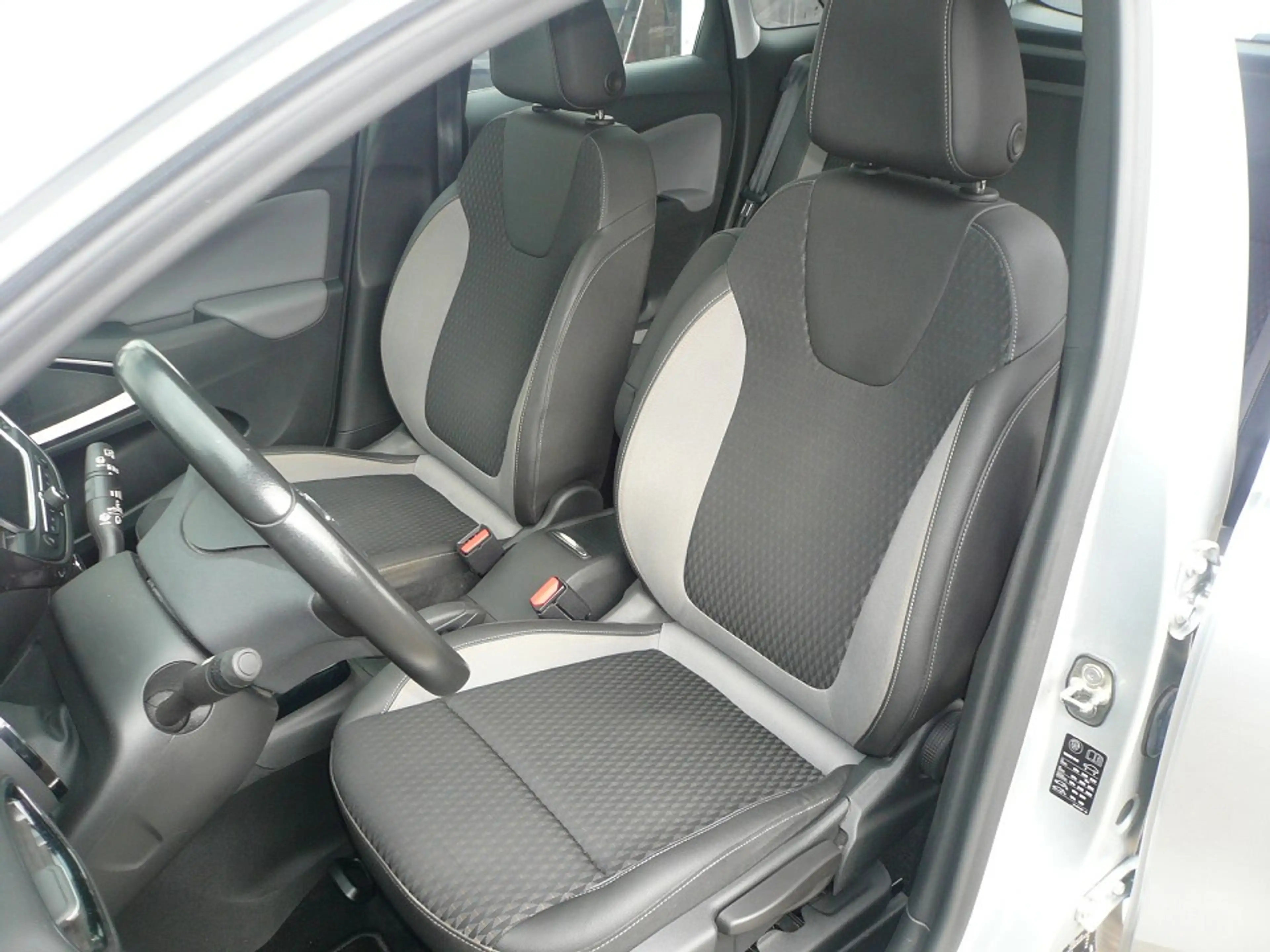 Opel Crossland X Innovation mit Panoramadach Crossland X Innovation — photo 12