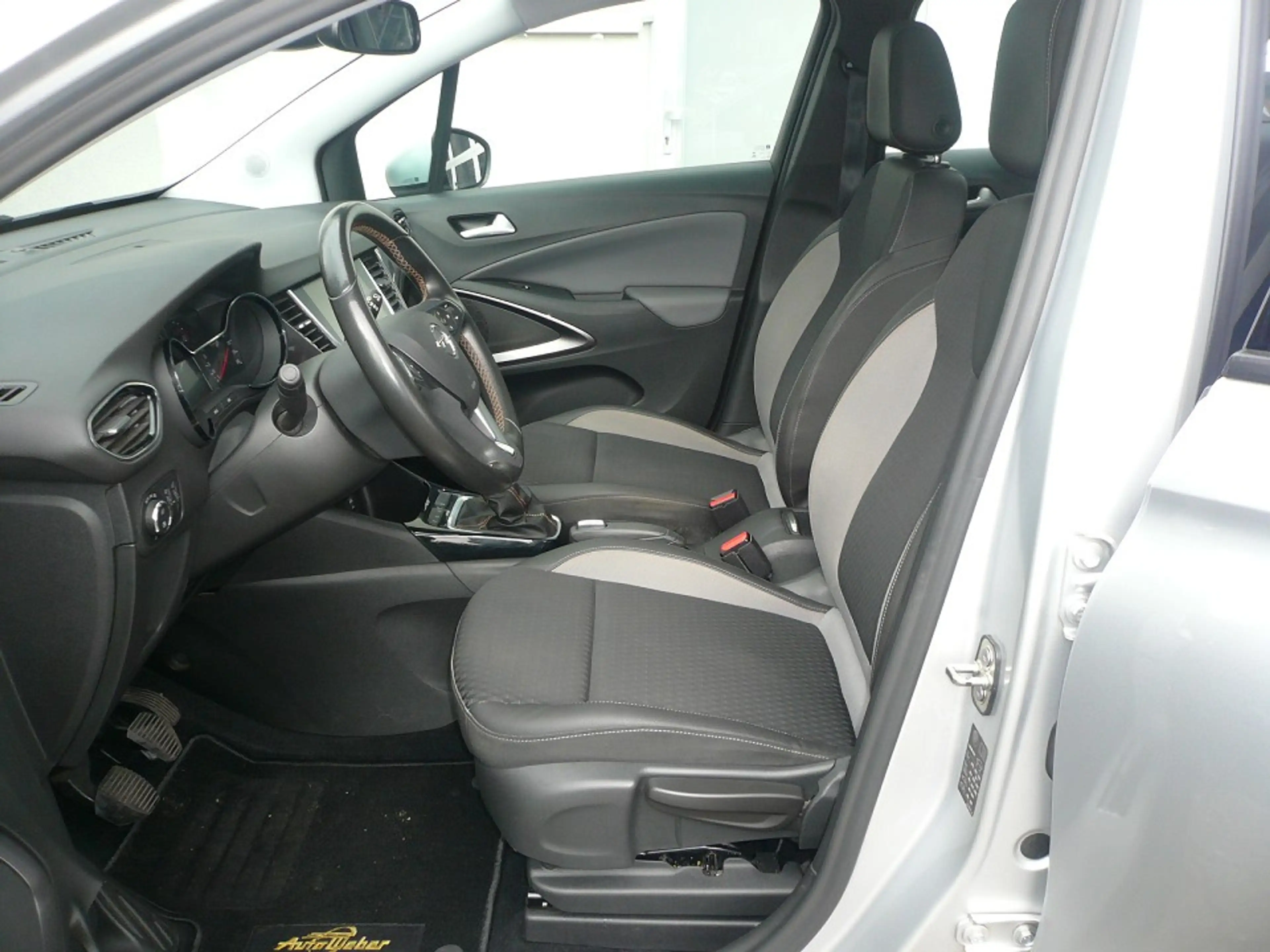 Opel Crossland X Innovation mit Panoramadach Crossland X Innovation — photo 11