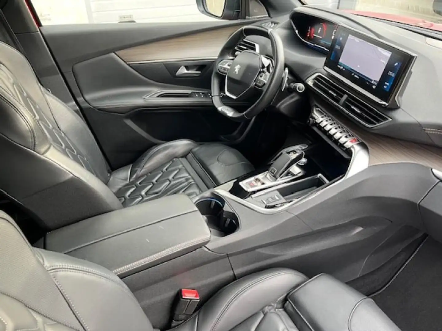 Peugeot 3008 II GT Rood - 2