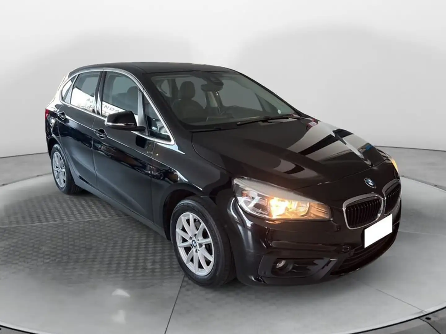 BMW 214 214d Active Tourer Advantage Schwarz - 1