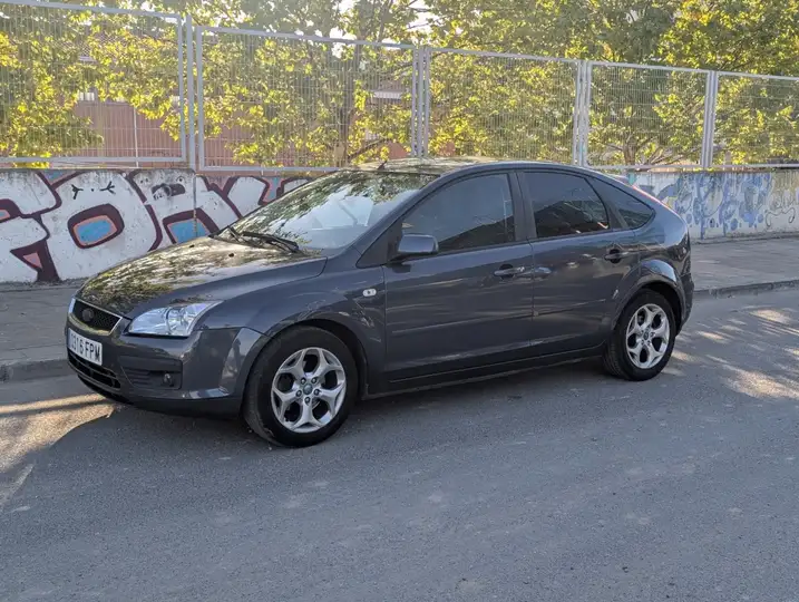 Ford Focus 1.6 Trend 3p 2007
