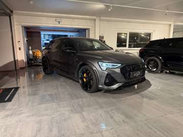 503PK QUATTRO * MATRIX * CAMERA * LUCHTVERING * FULL BLACK PACK+ * KEY LESS * 22" RS VELGEN * TREKHAAK *