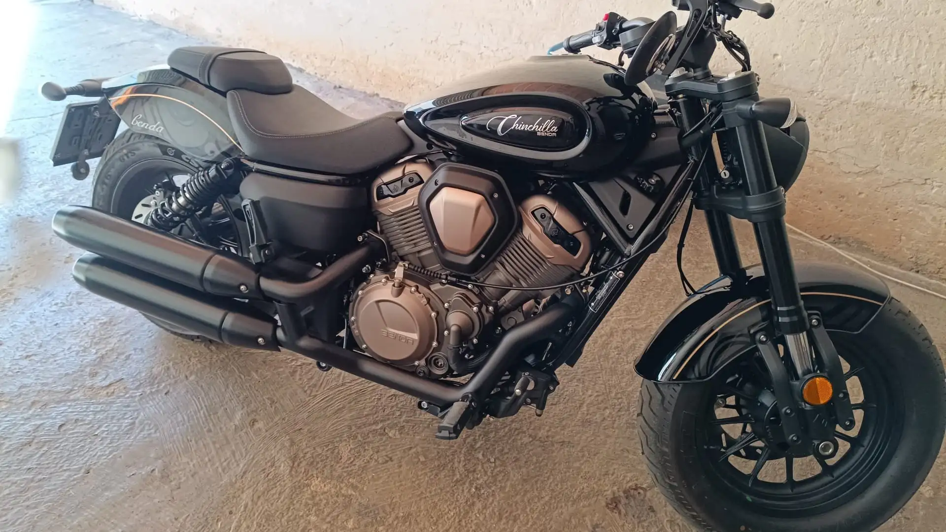 Benda Chinchilla 500 Noir - 1