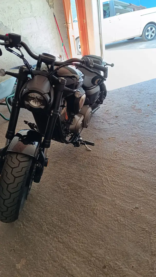 Benda Chinchilla 500 Noir - 2