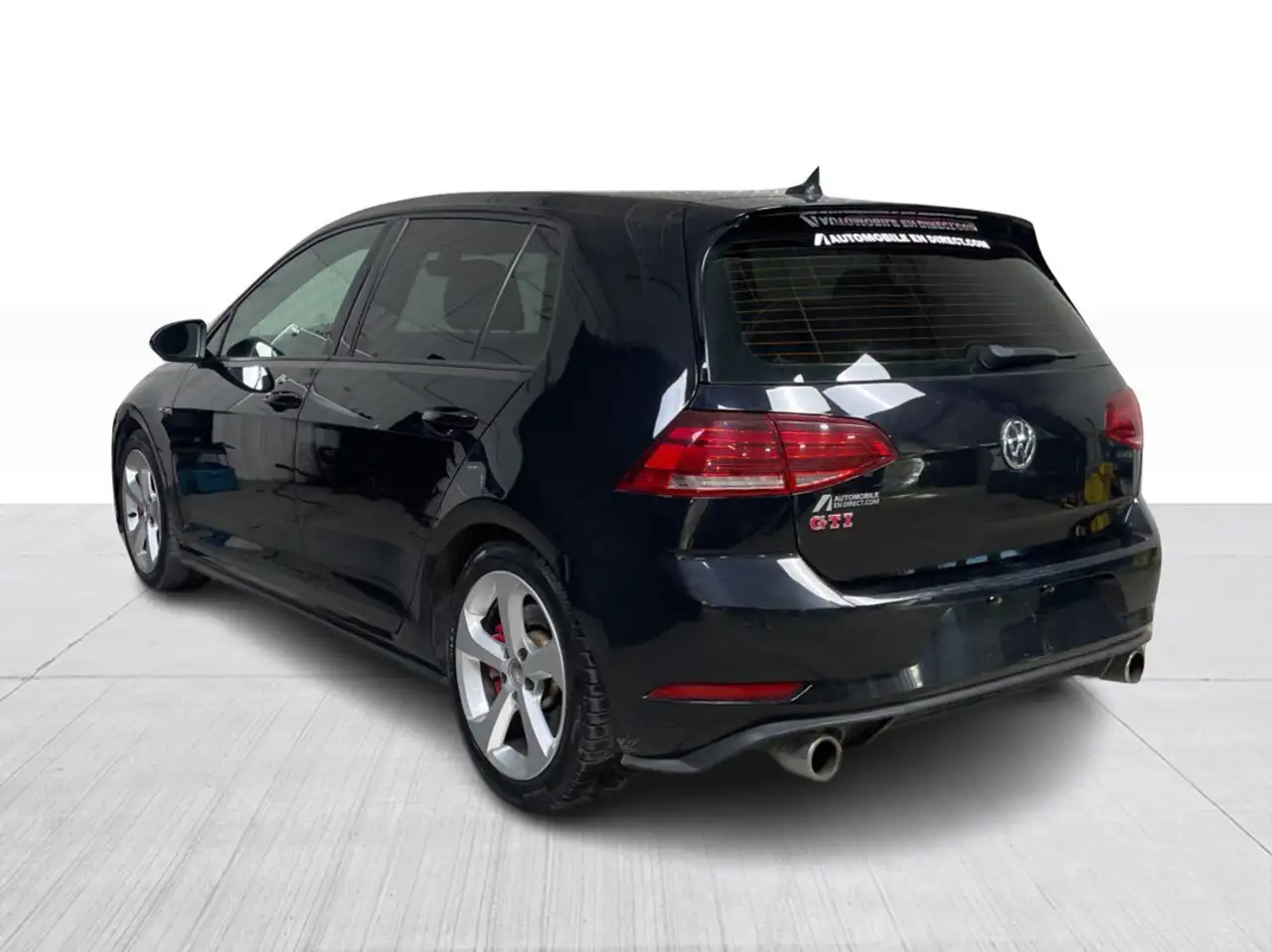 Volkswagen Golf GTI photo Volkswagen Golf GTI