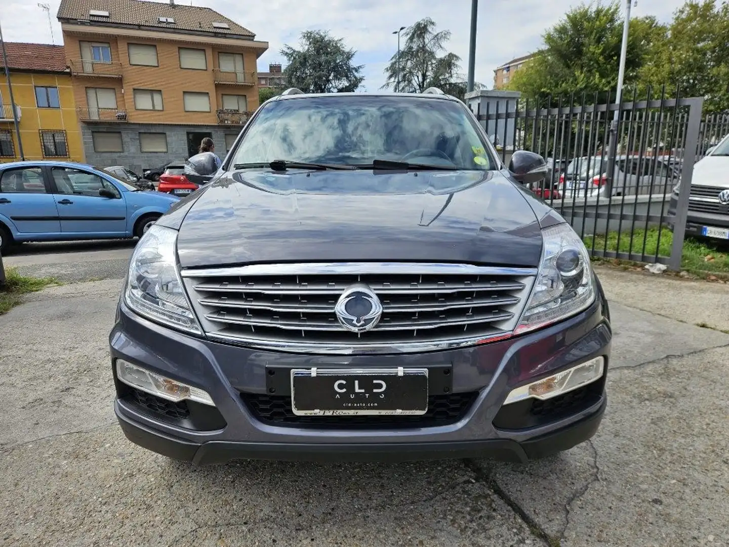 SsangYong Rexton W 2.2 Diesel 4WD A/T 7POSTI Gris - 2
