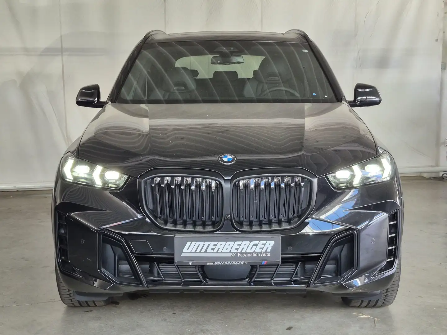 BMW X5 xDrive40d M Sportpaket Pro / AHK Schwarz - 2