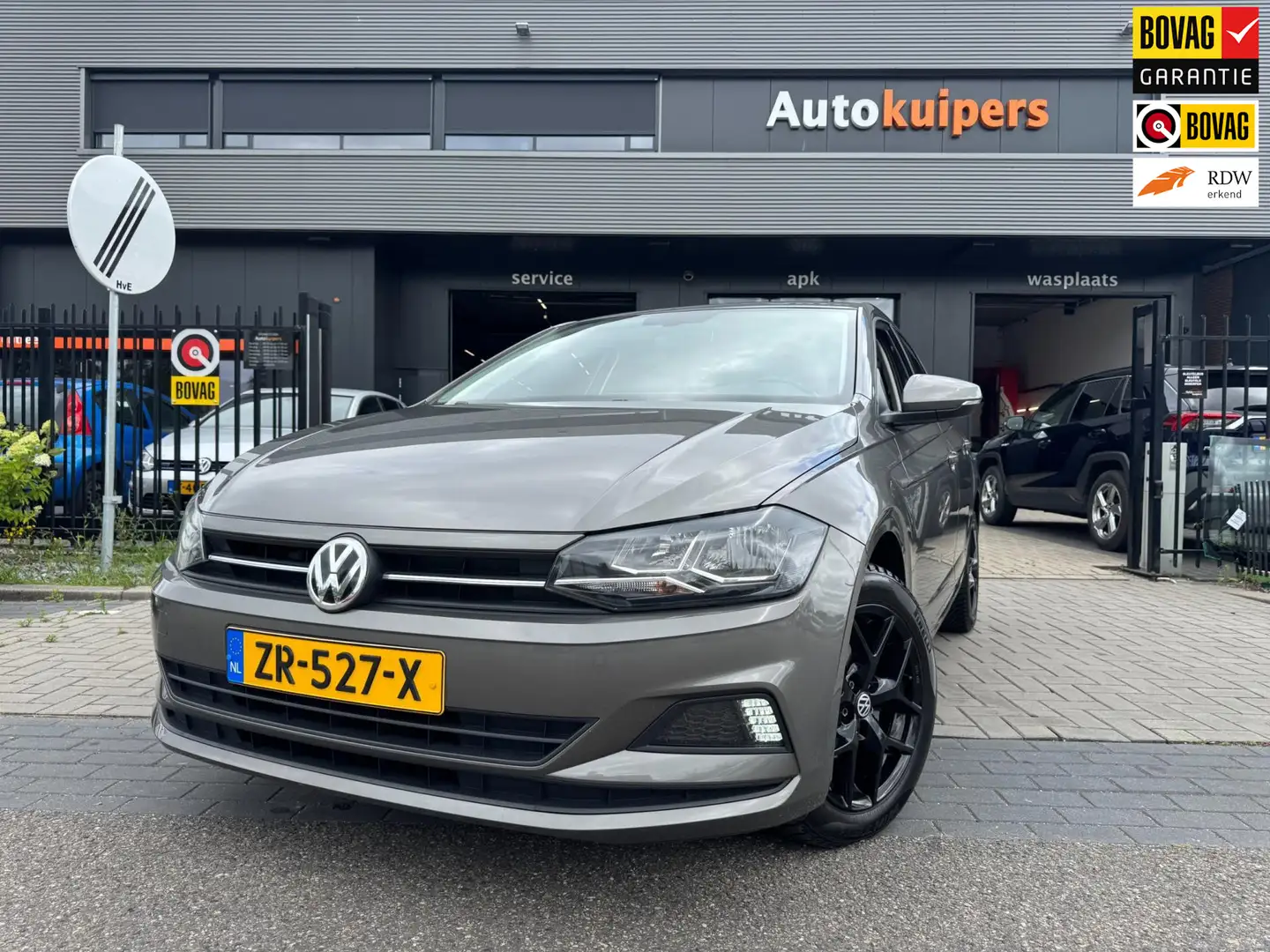 Volkswagen Polo 1.0 TSI Beats Grijs - 1