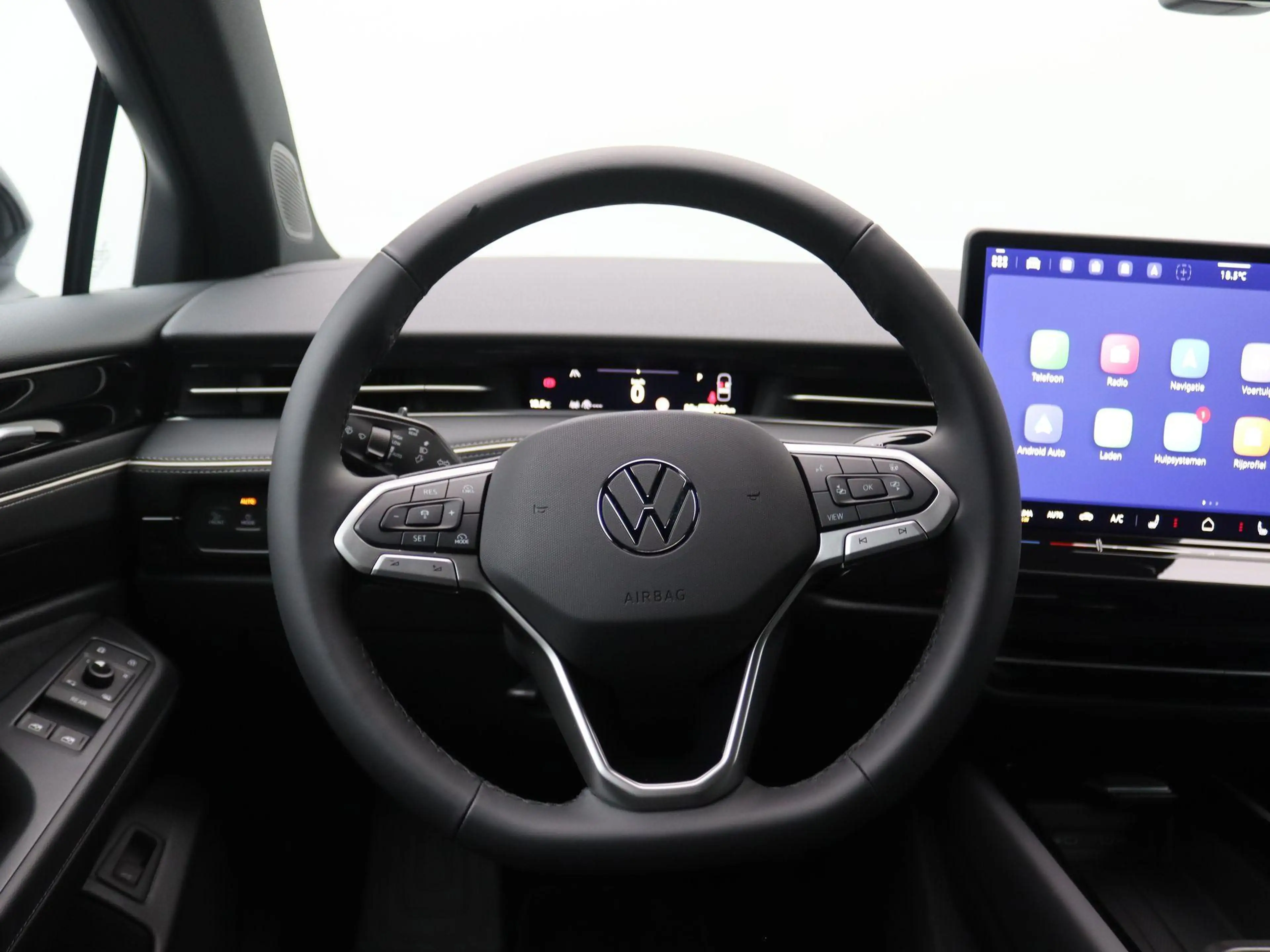 Volkswagen ID.7 Tourer Limited Edition Plus 86 kWh 286PK Aut. Trek — photo 18