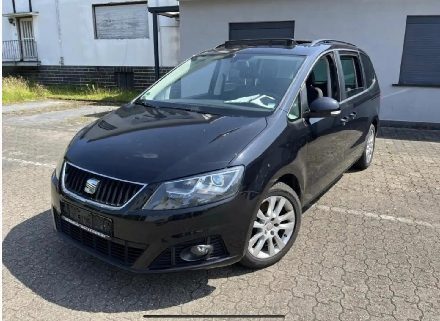 SEAT Alhambra 2,0 TDI,ALLRAD,BI-XENON,PDC,NAVI,PANORAMA Schwarz - 1