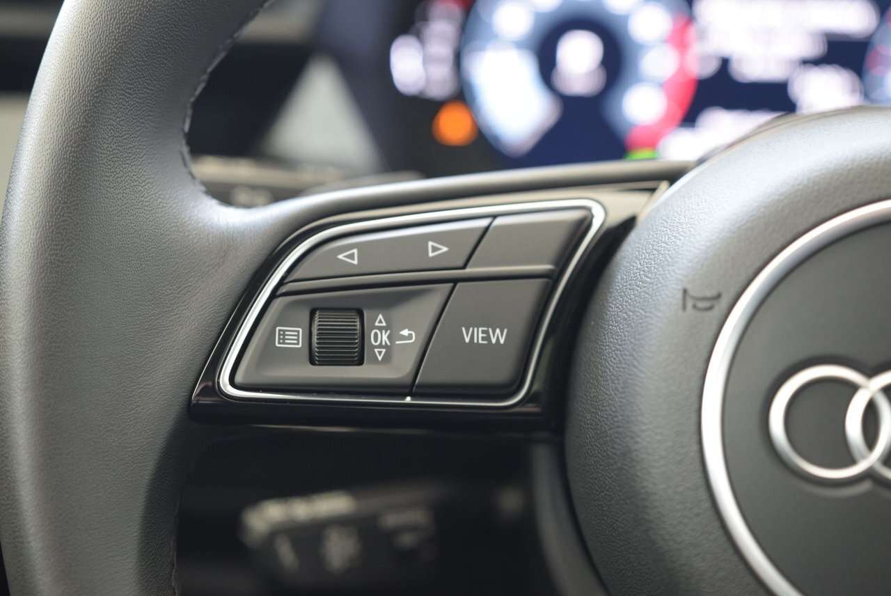 2025 Audi A3 Progressiv 40 TFSI quattro 4 cyl thumb 23