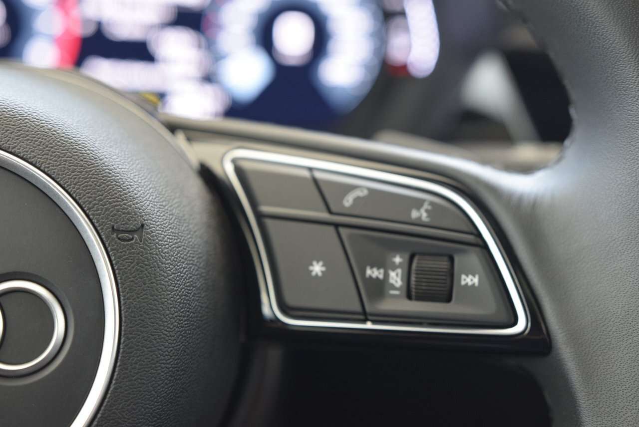 2025 Audi A3 Progressiv 40 TFSI quattro 4 cyl thumb 24