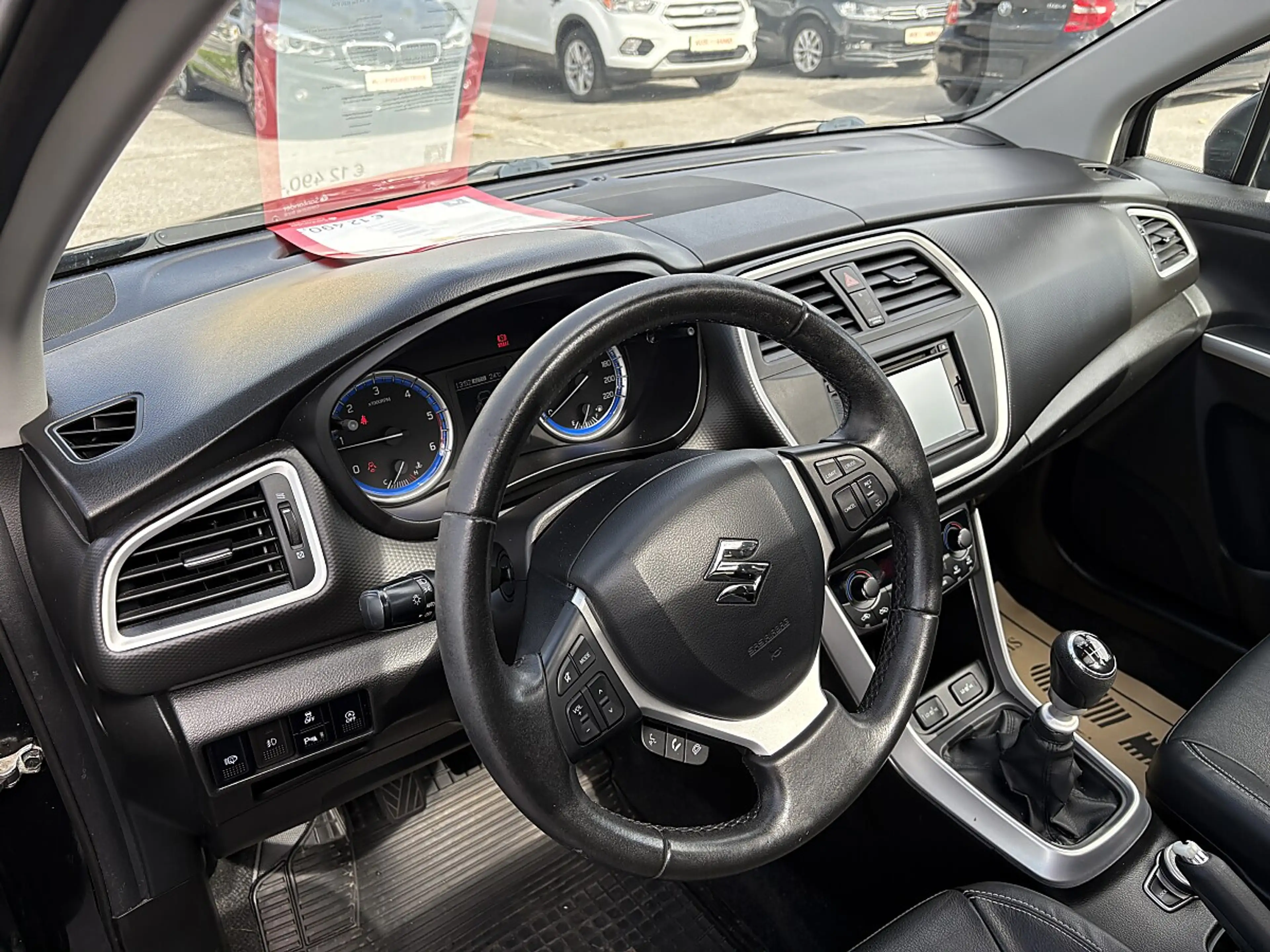 Suzuki SX4 S-Cross 1,6 DDiS Allgrip flash — photo 12