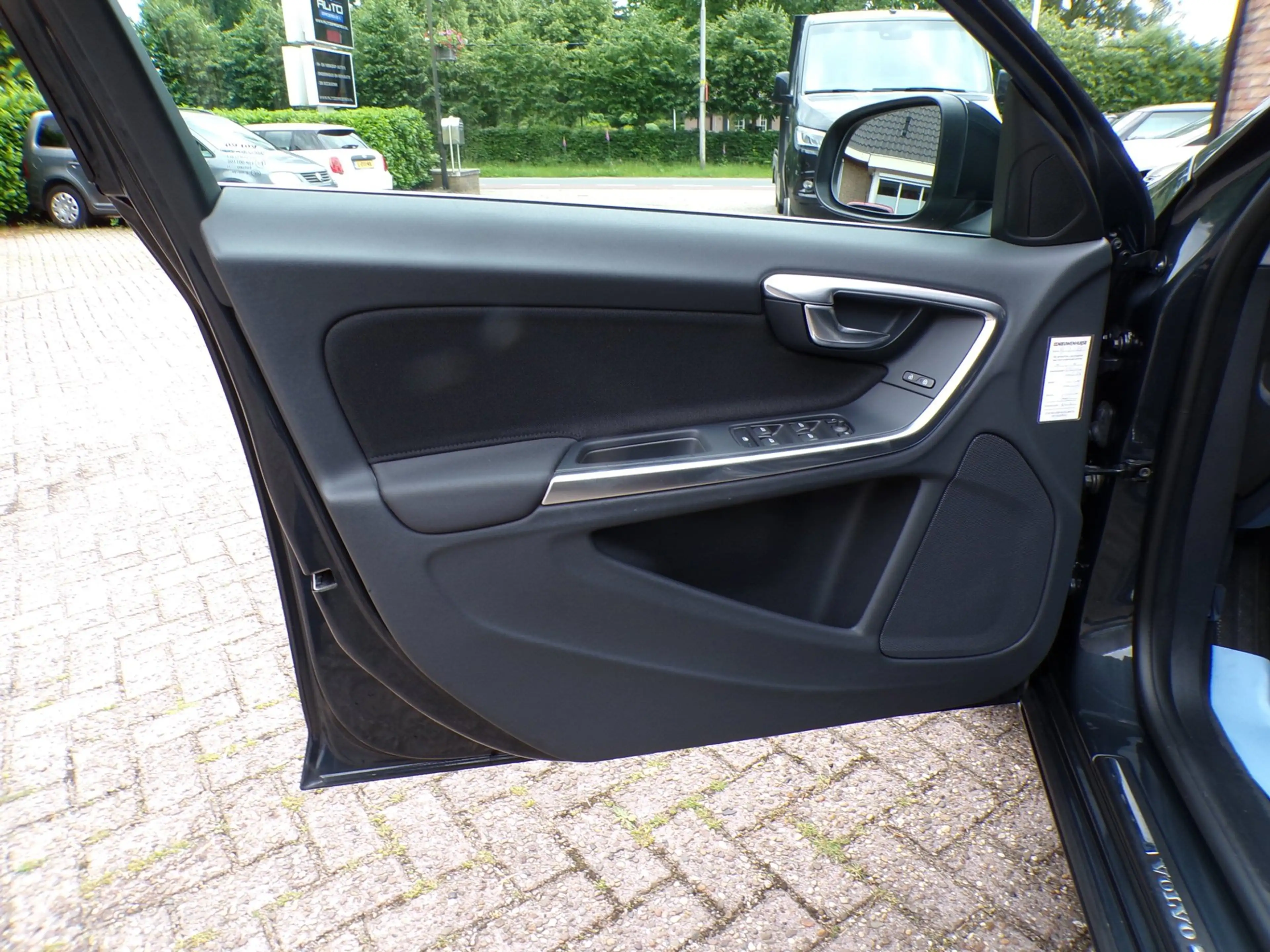 Volvo S60 1.6 T4 Kinetic Automaat — photo 22