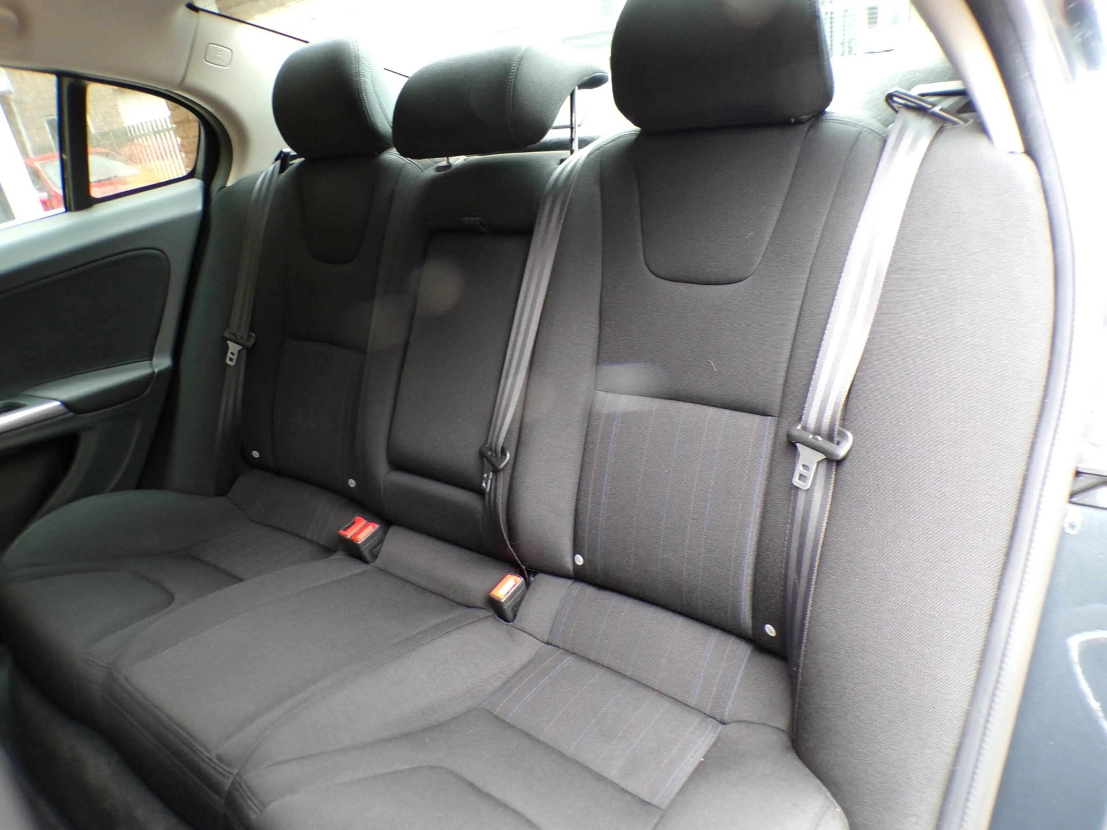 Volvo S60 1.6 T4 Kinetic Automaat — photo 13