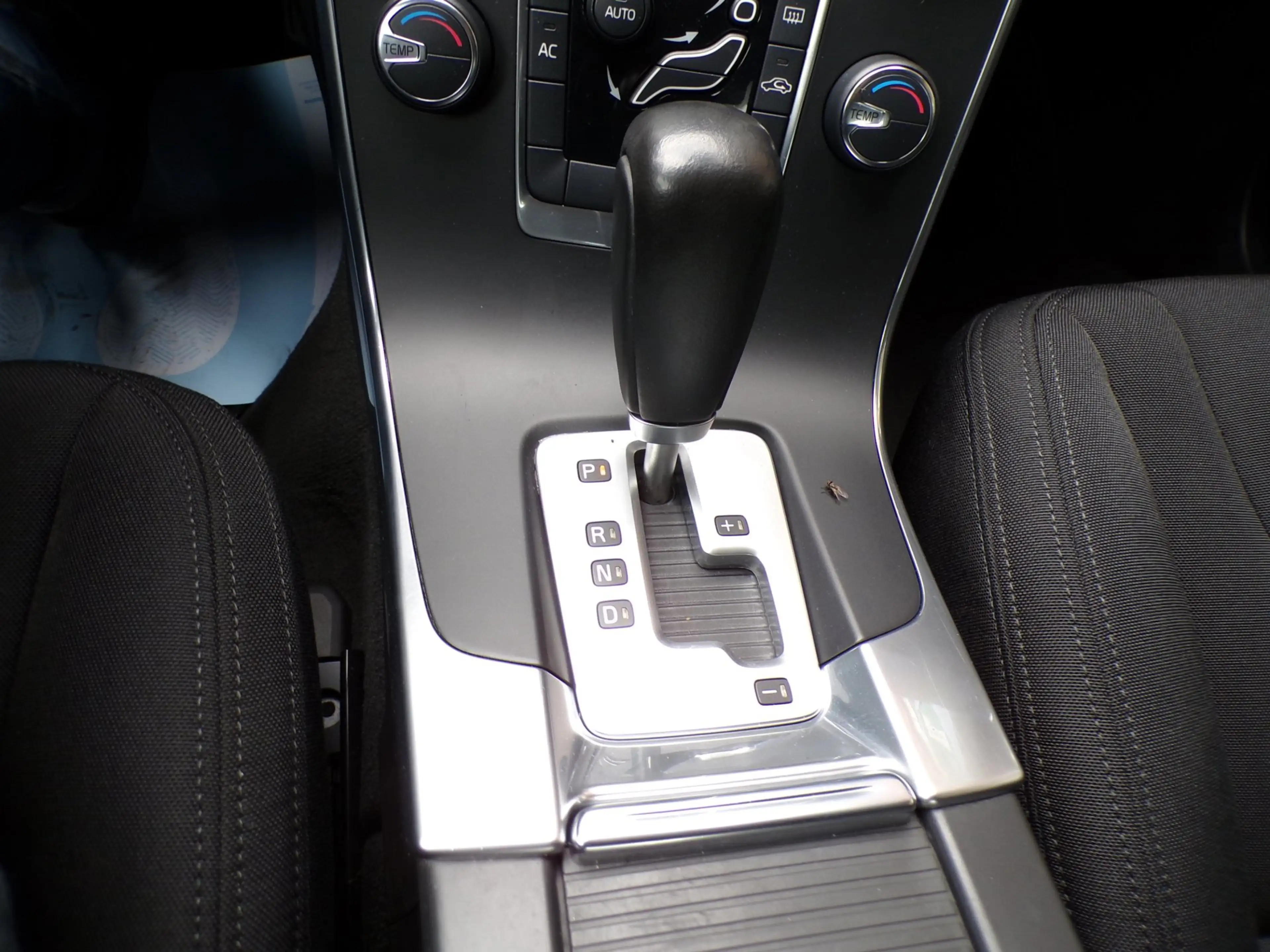 Volvo S60 1.6 T4 Kinetic Automaat — photo 16
