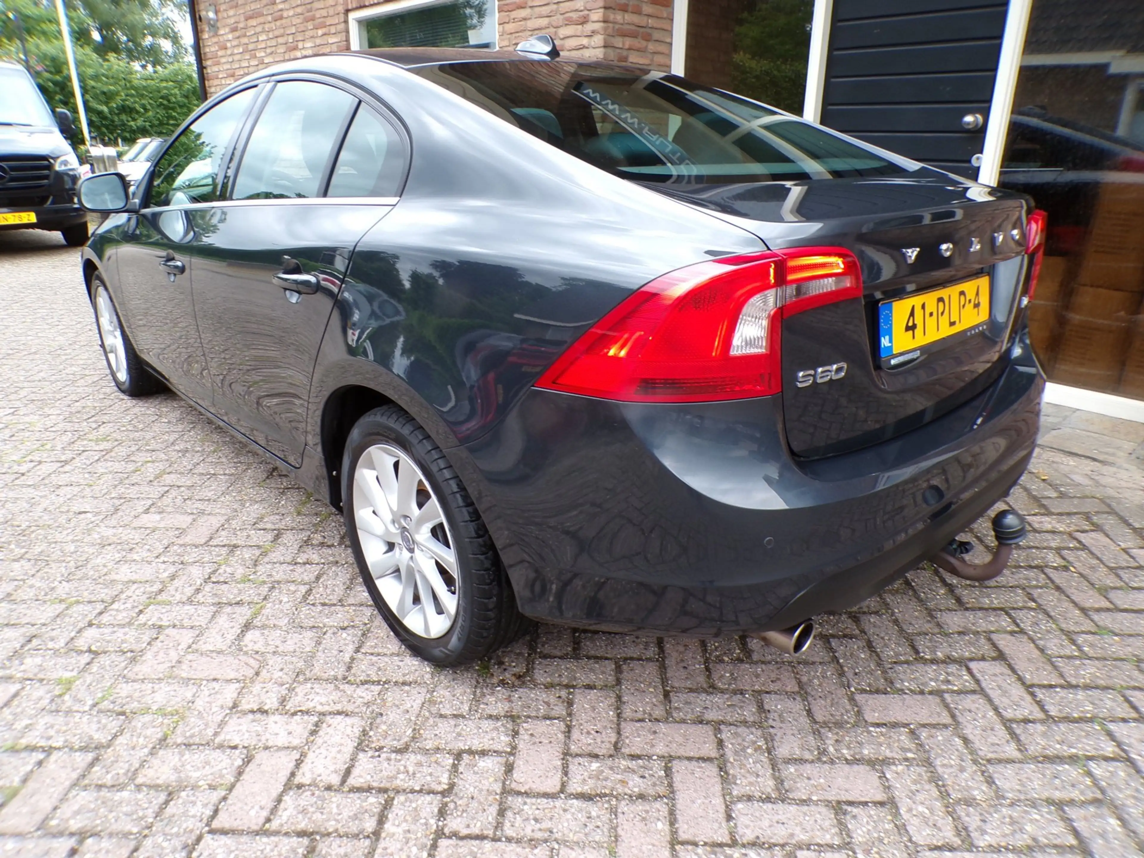 Volvo S60 1.6 T4 Kinetic Automaat — photo 3