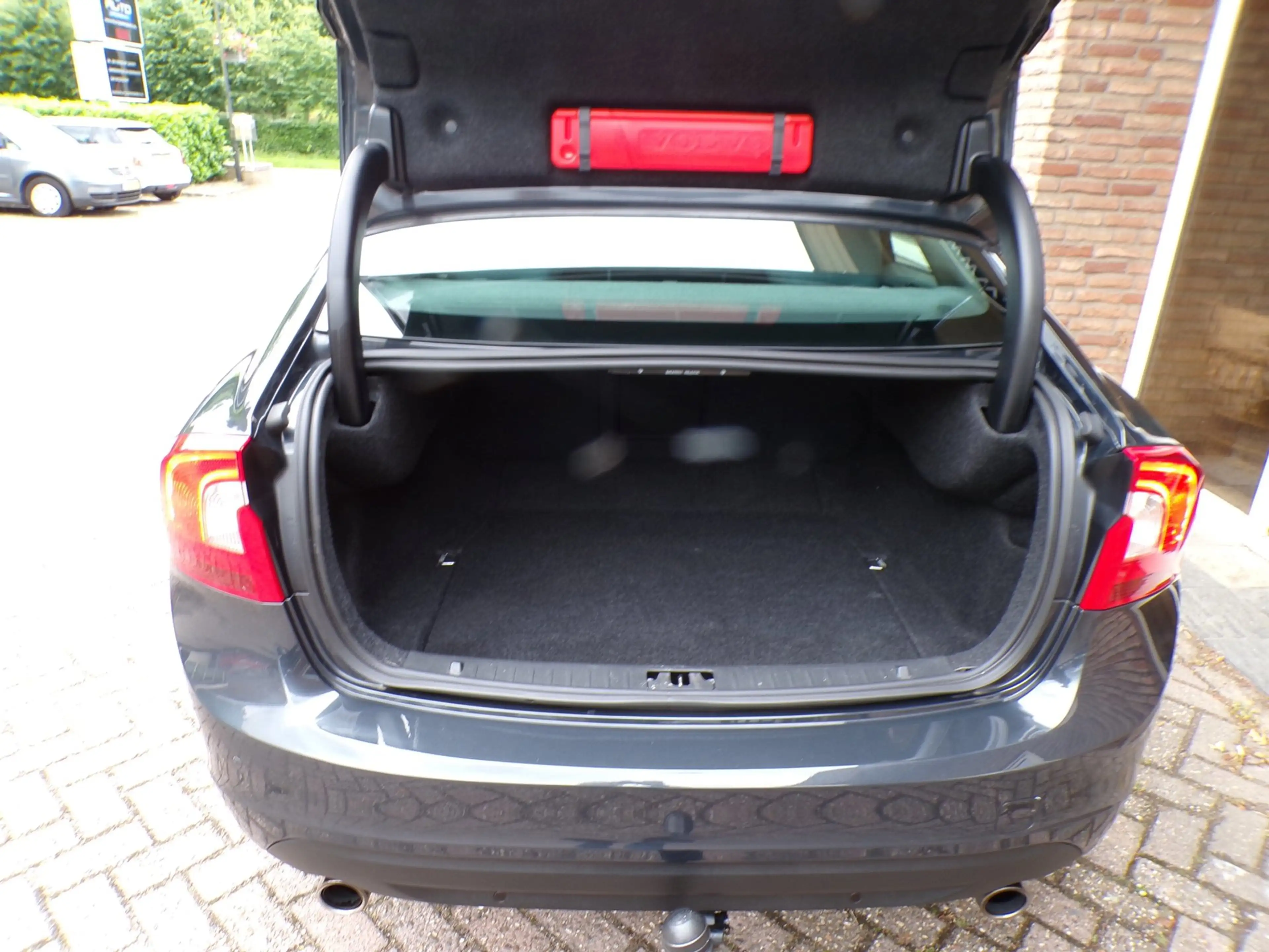 Volvo S60 1.6 T4 Kinetic Automaat — photo 14