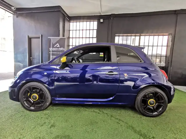 Abarth 595 view 2