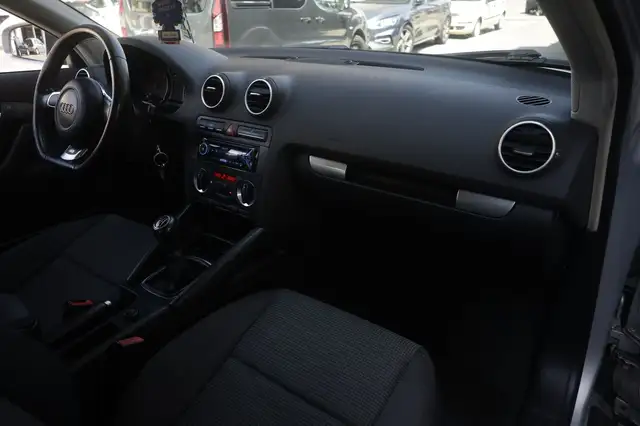 Audi A3 view 8