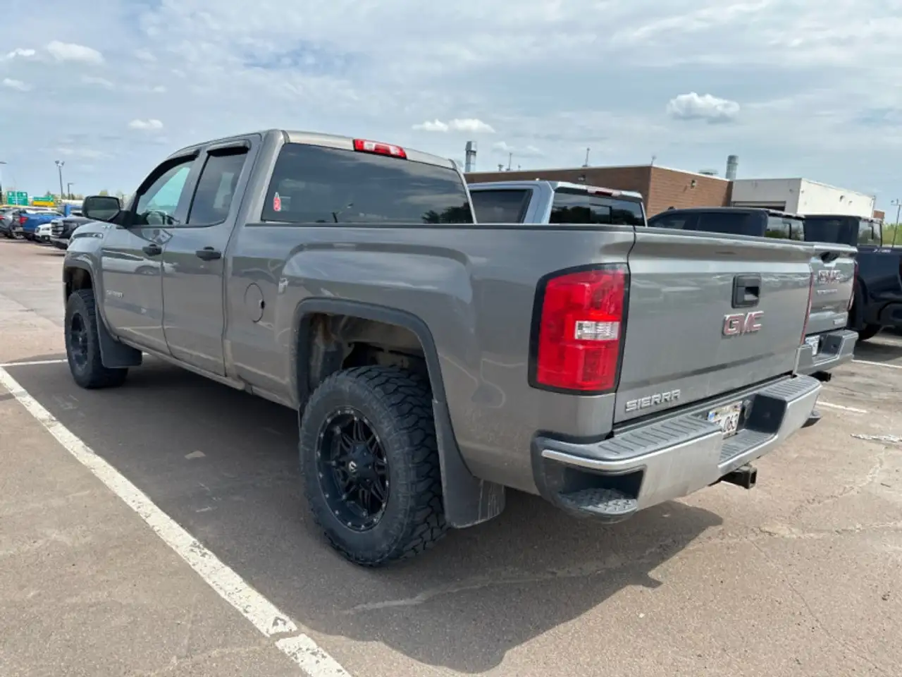GMC Sierra 1500 снимка GMC Sierra 1500