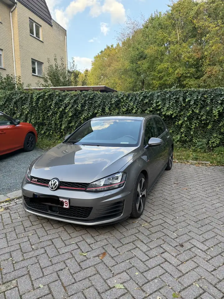 Volkswagen Golf GTI